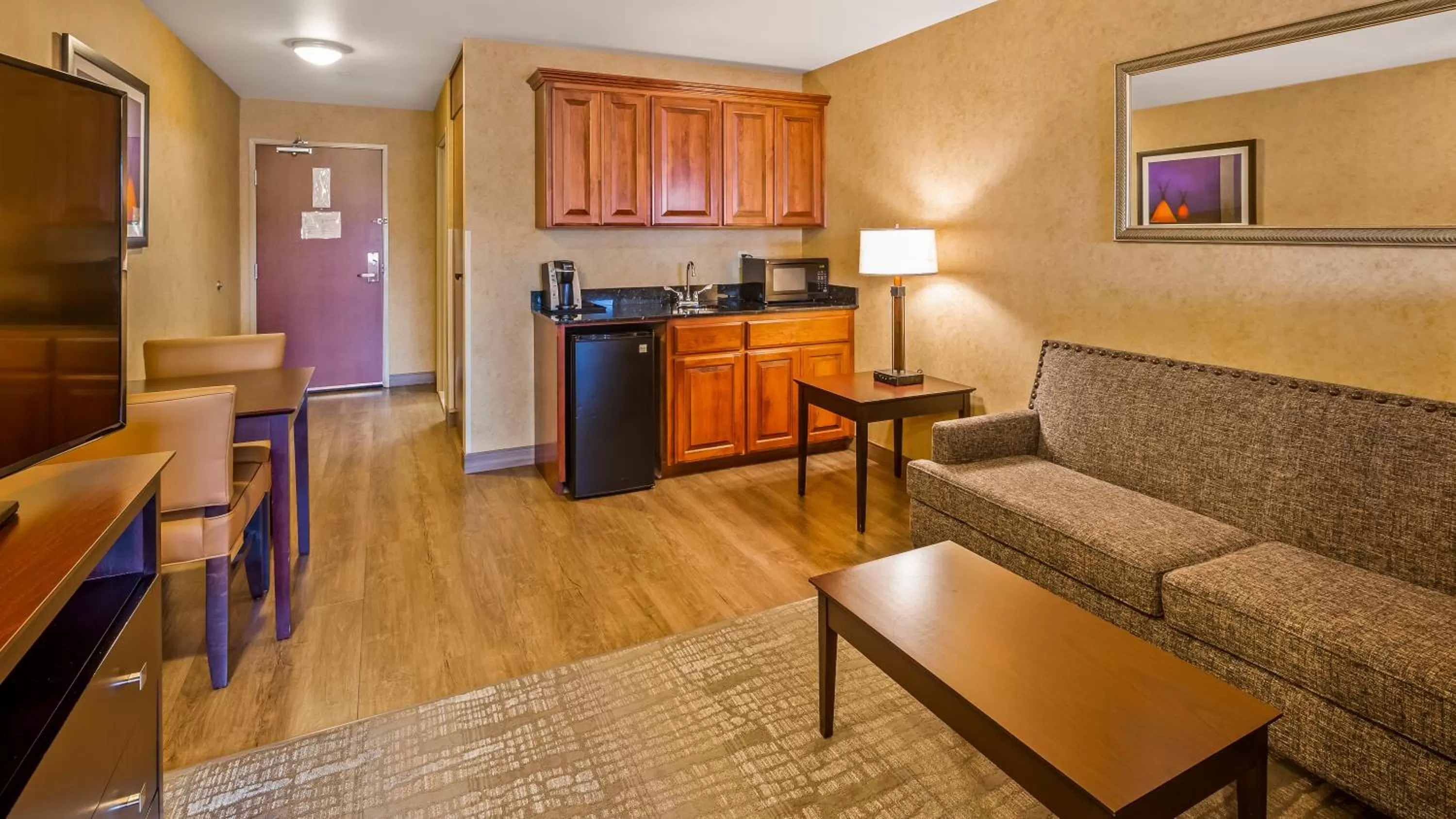 Suite with Two Queen Beds and Communication Assistance in Best Western Plus Ponderay Mountain Lodge Sandpoint