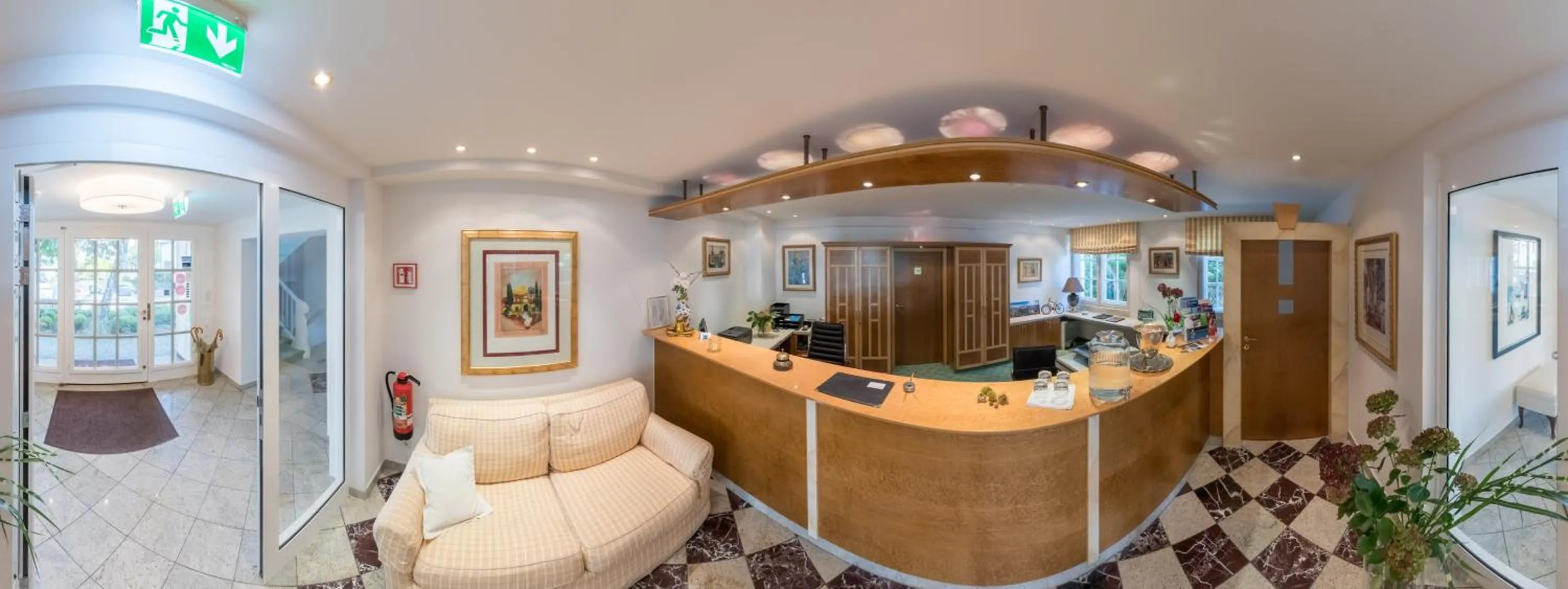 Lobby or reception in Hotel Villa im Park