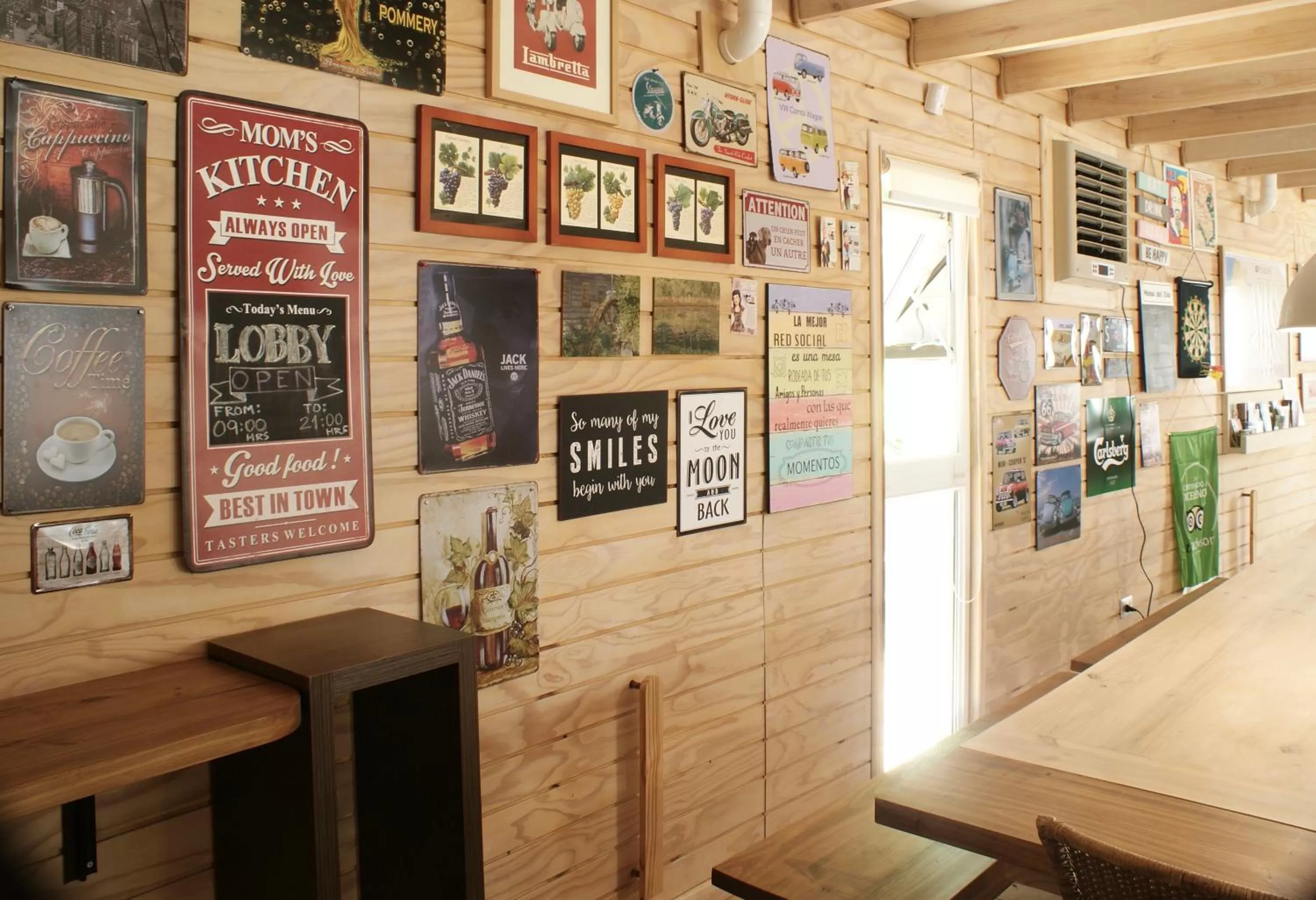 Lounge or bar in Barrica Lodge