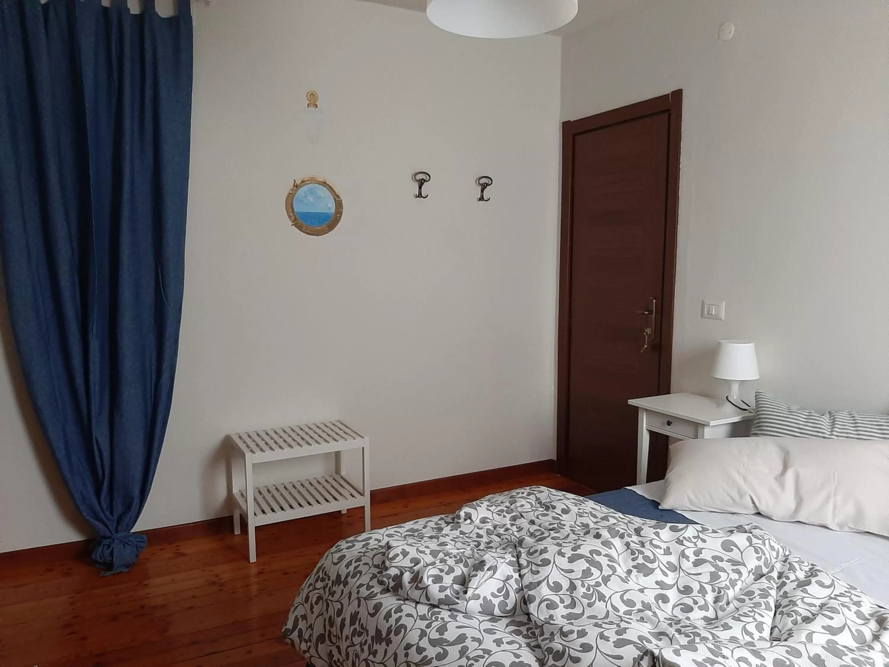 Photo of the whole room, Bed in cà bianca