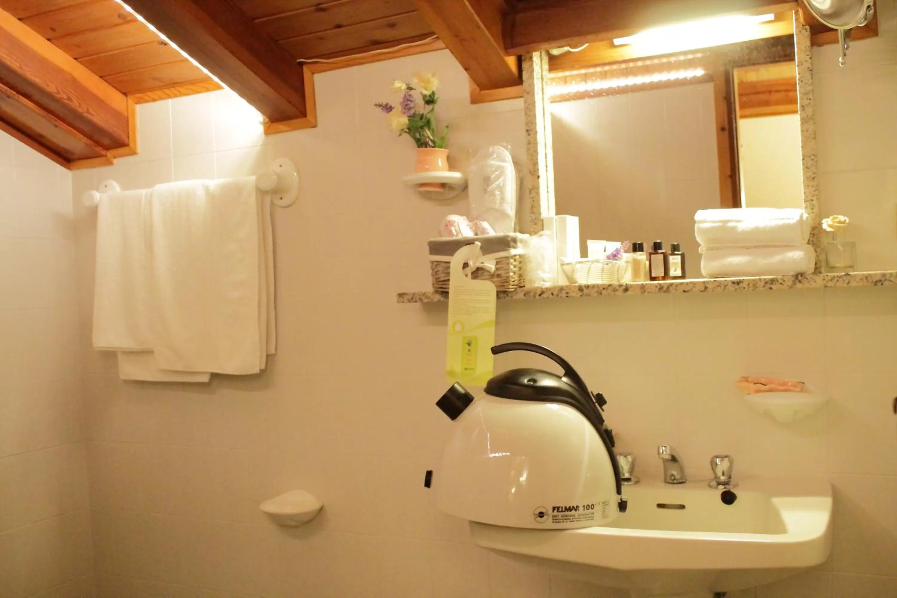 Bathroom in Le Coeur du Pont