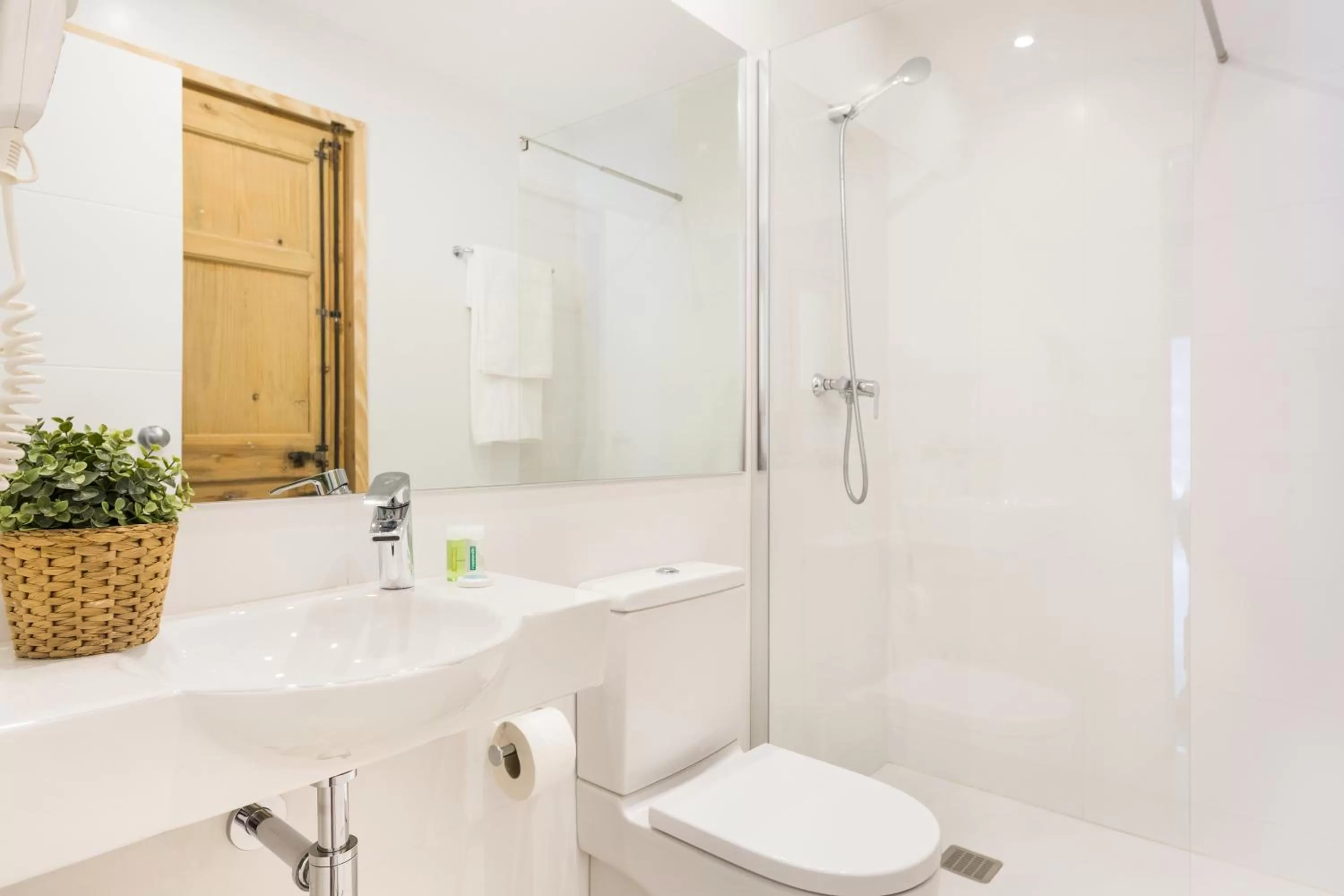 Bathroom in BcnStop Sagrada Familia