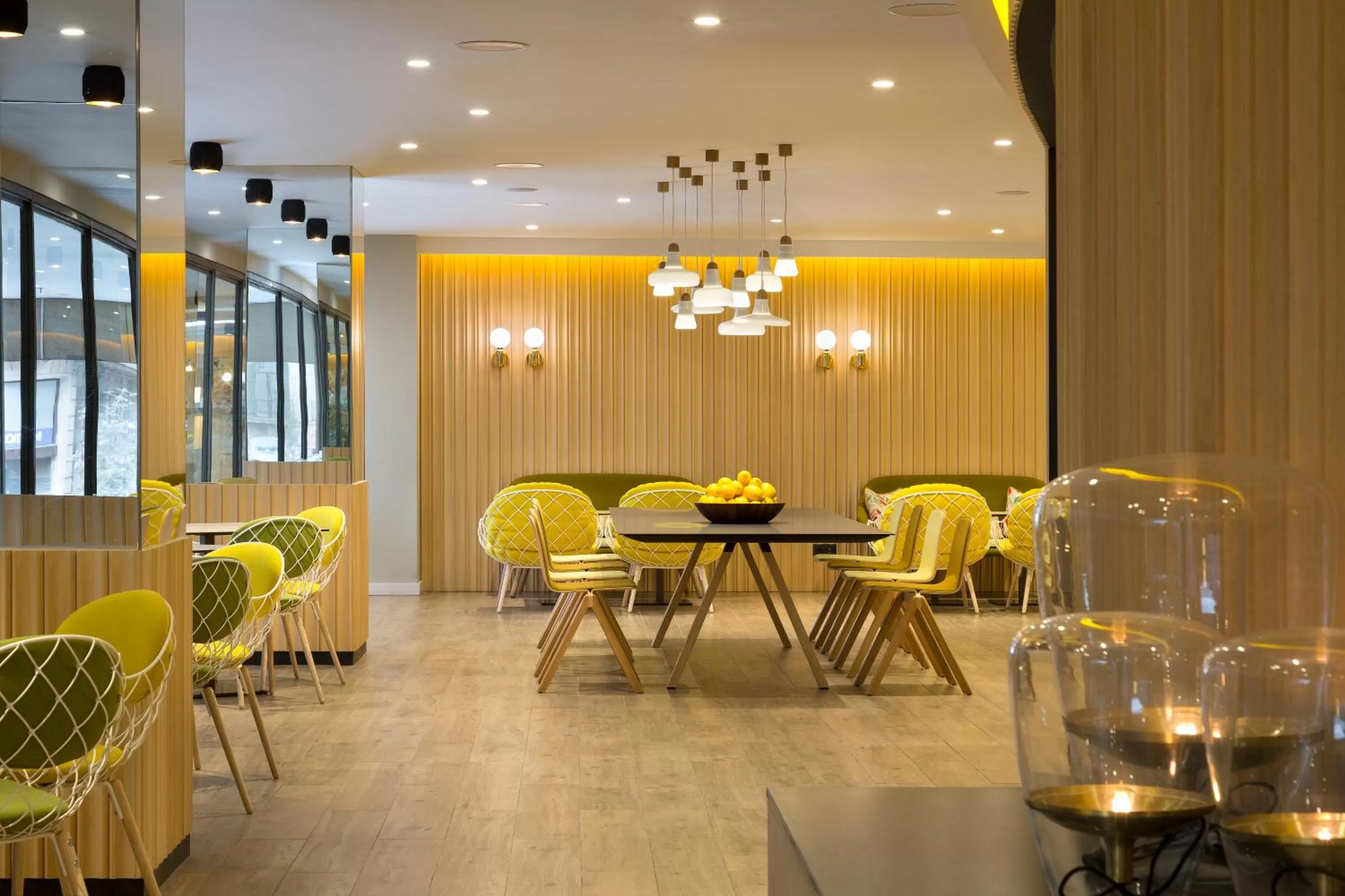 Restaurant/places to eat in Citadines Ramblas Barcelona