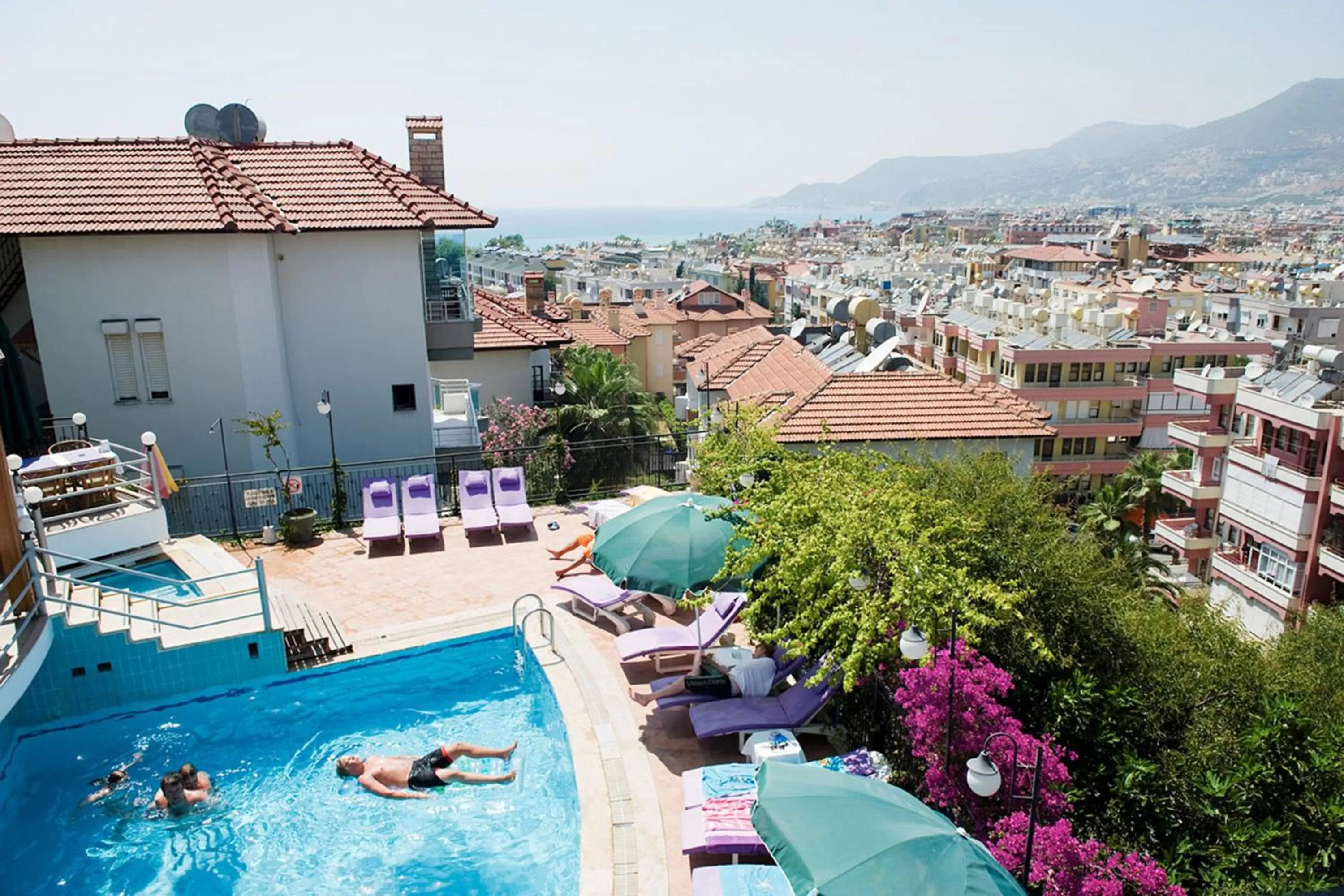 Property building in Villa Sonata