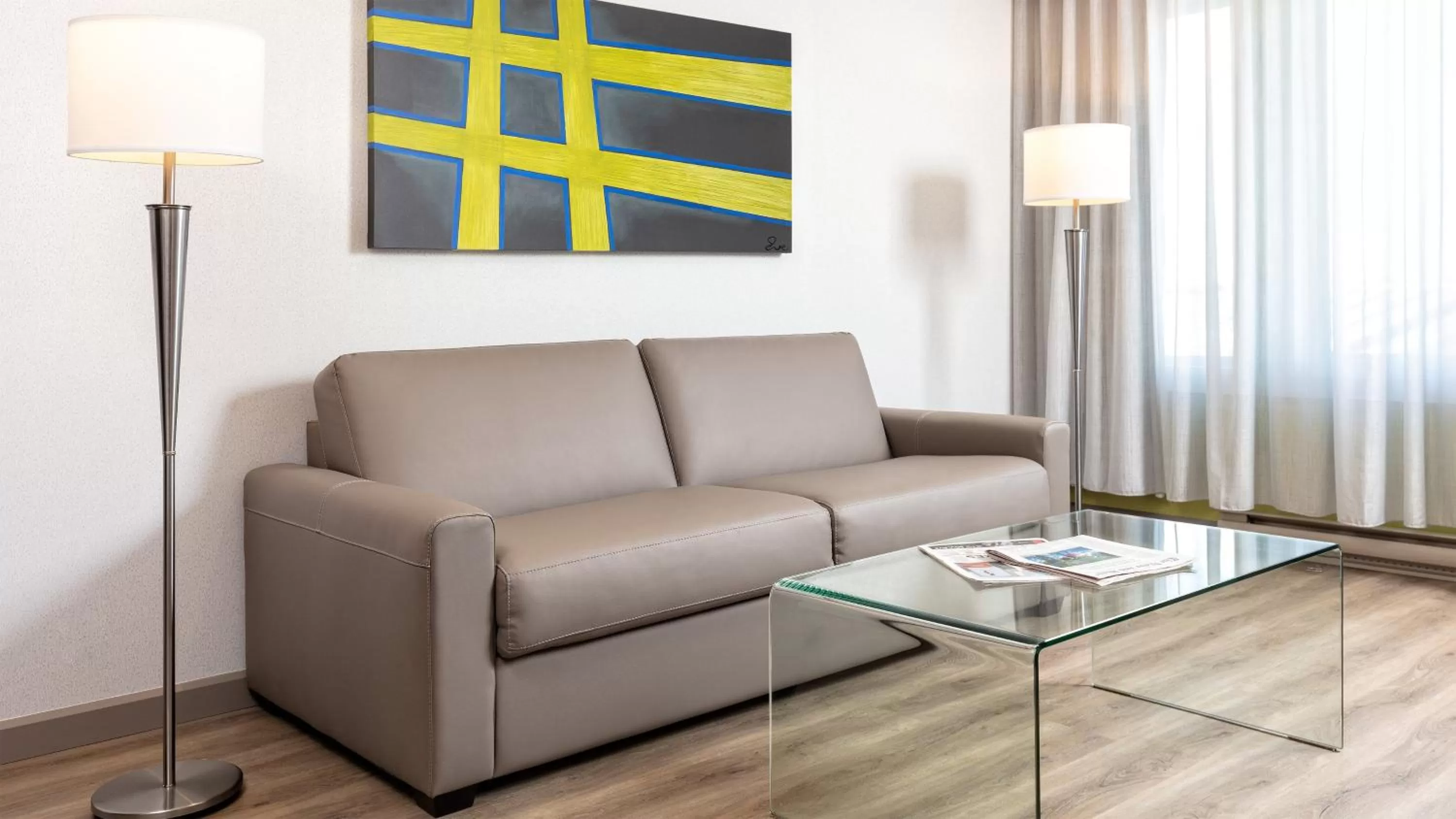 Bedroom in Holiday Inn Express Quebec City-Sainte Foy by IHG