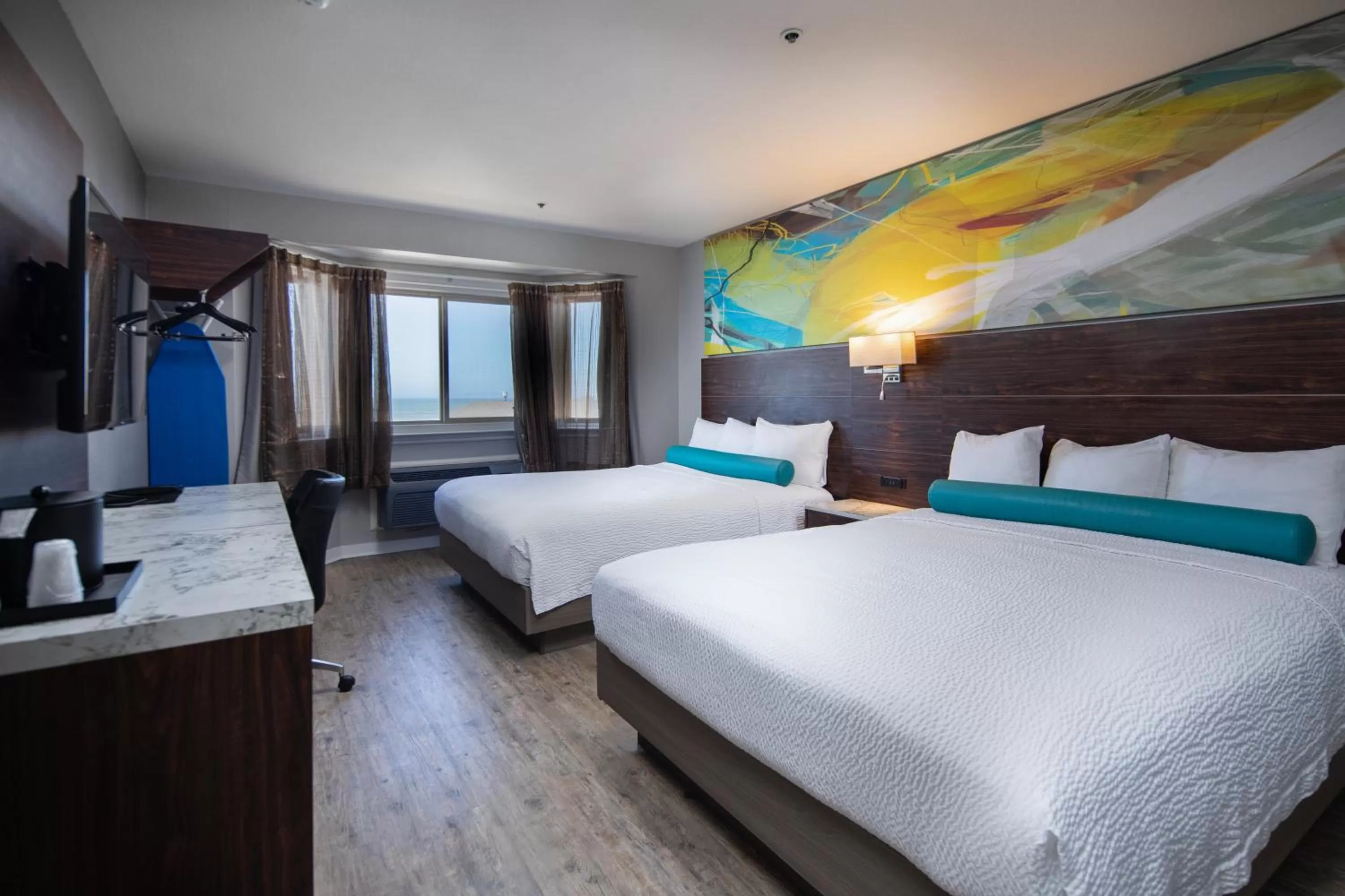 Photo of the whole room, Bed in Inn at Rockaway San Francisco Pacifica