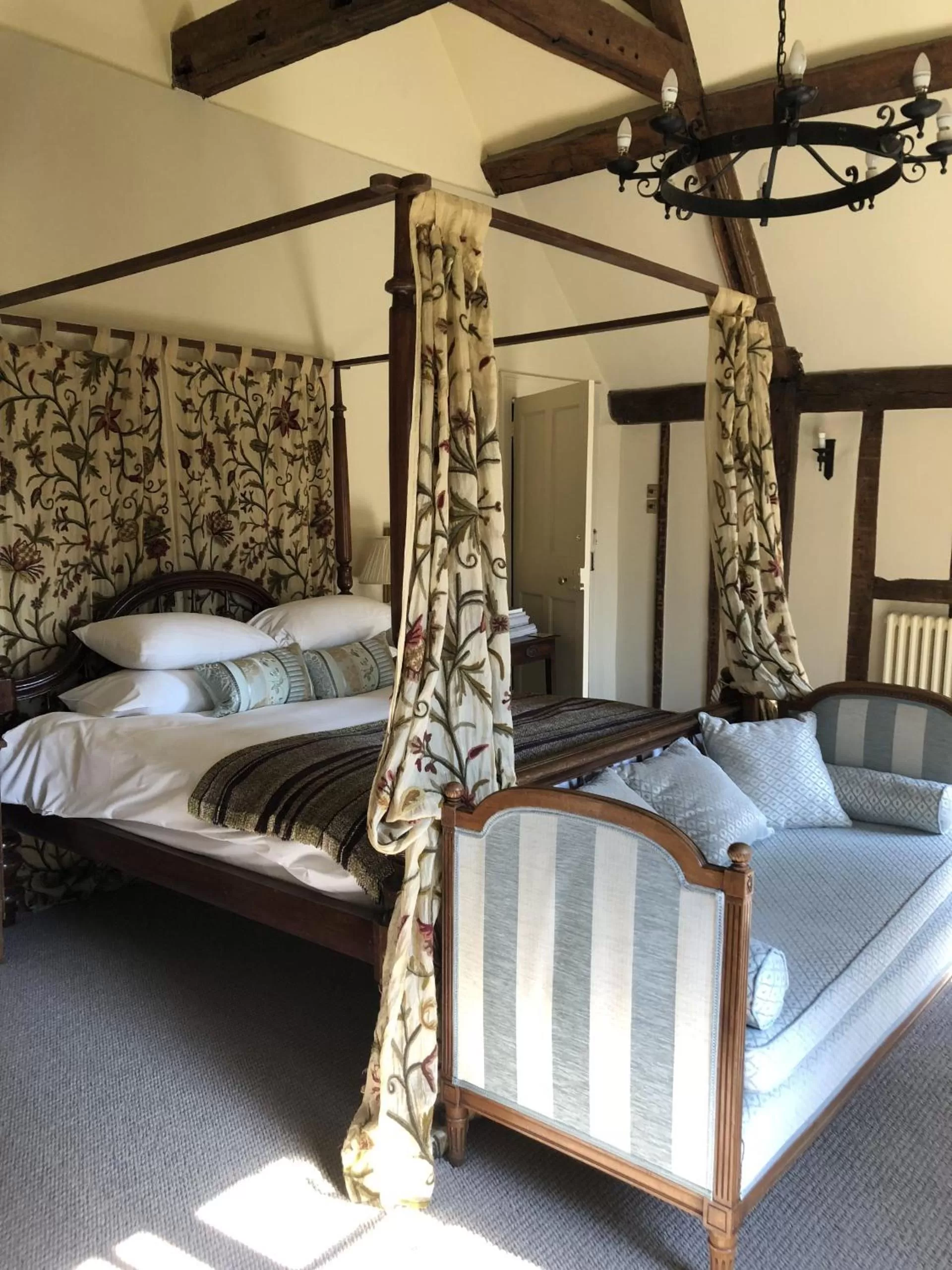 Bedroom, Bed in B&B Harlington Manor