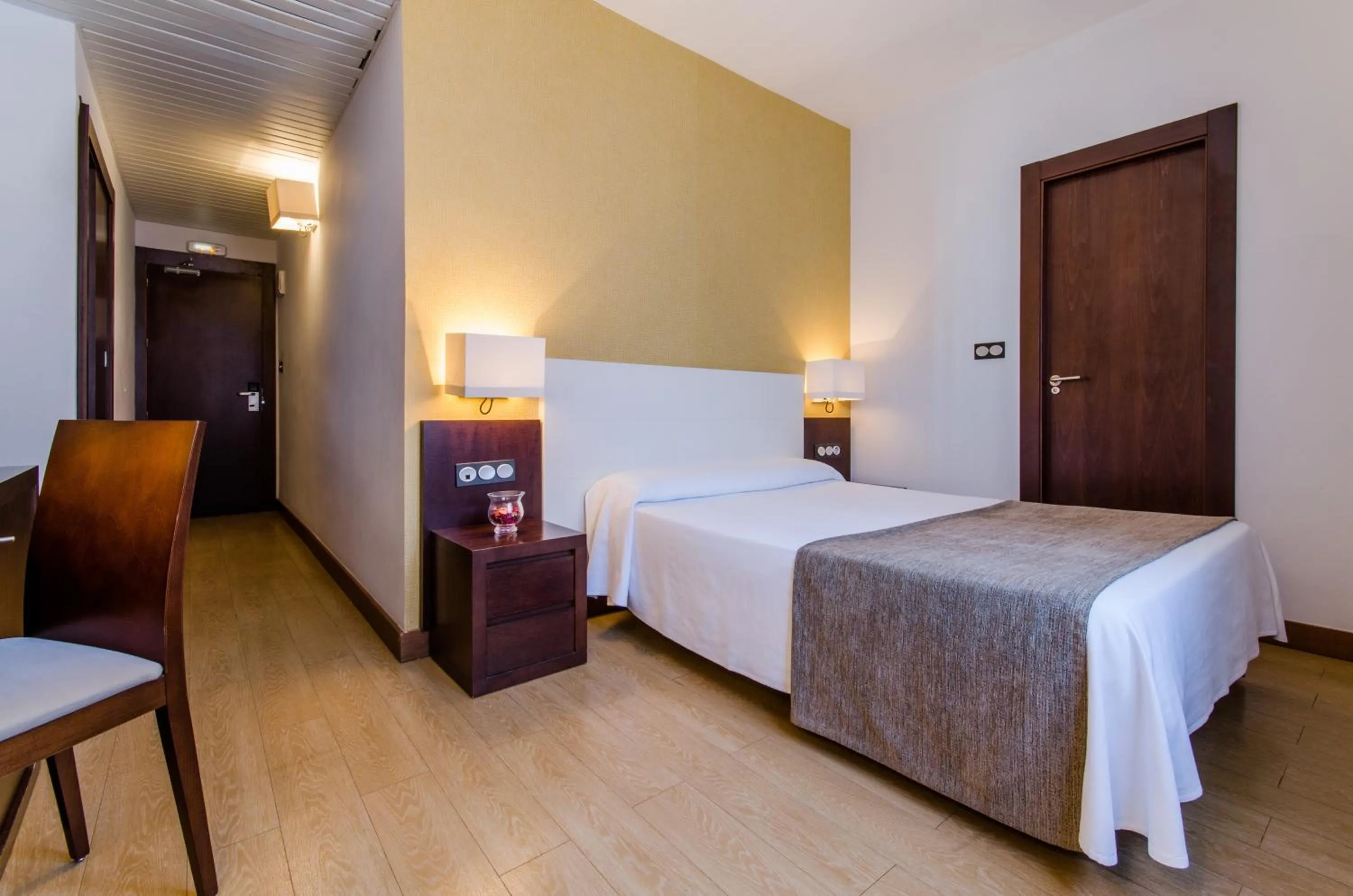 Bedroom, Bed in Don Juan