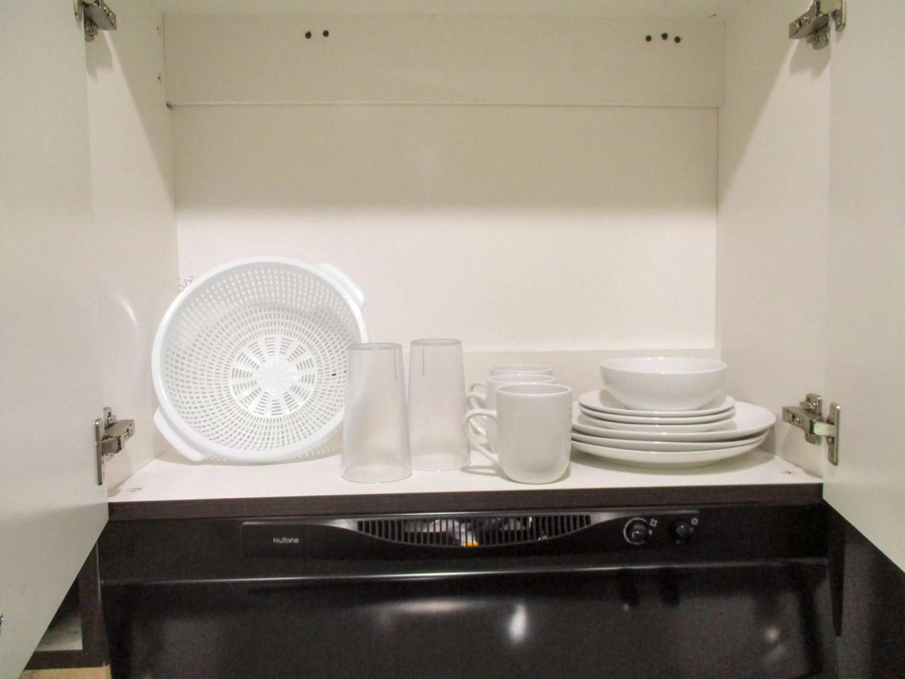 Photo of the whole room in Studio 6-Port Allen, LA - Baton Rouge I-10