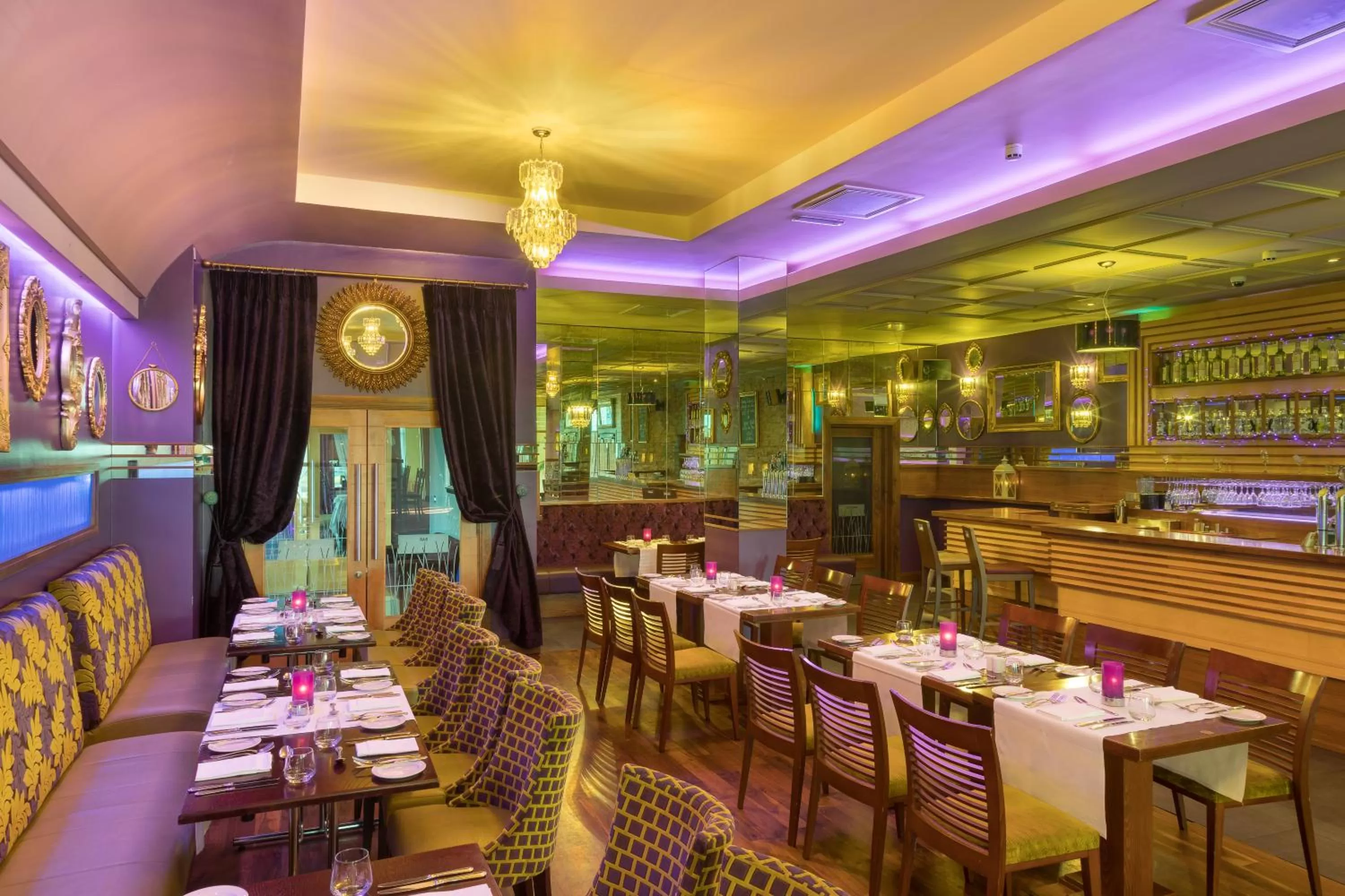 Restaurant/places to eat in Raheen Woods Hotel