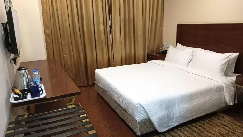 Deluxe Room in Layalee Grande Hotel Chennai Deluxe Room in Layalee Grande Hotel Chennai