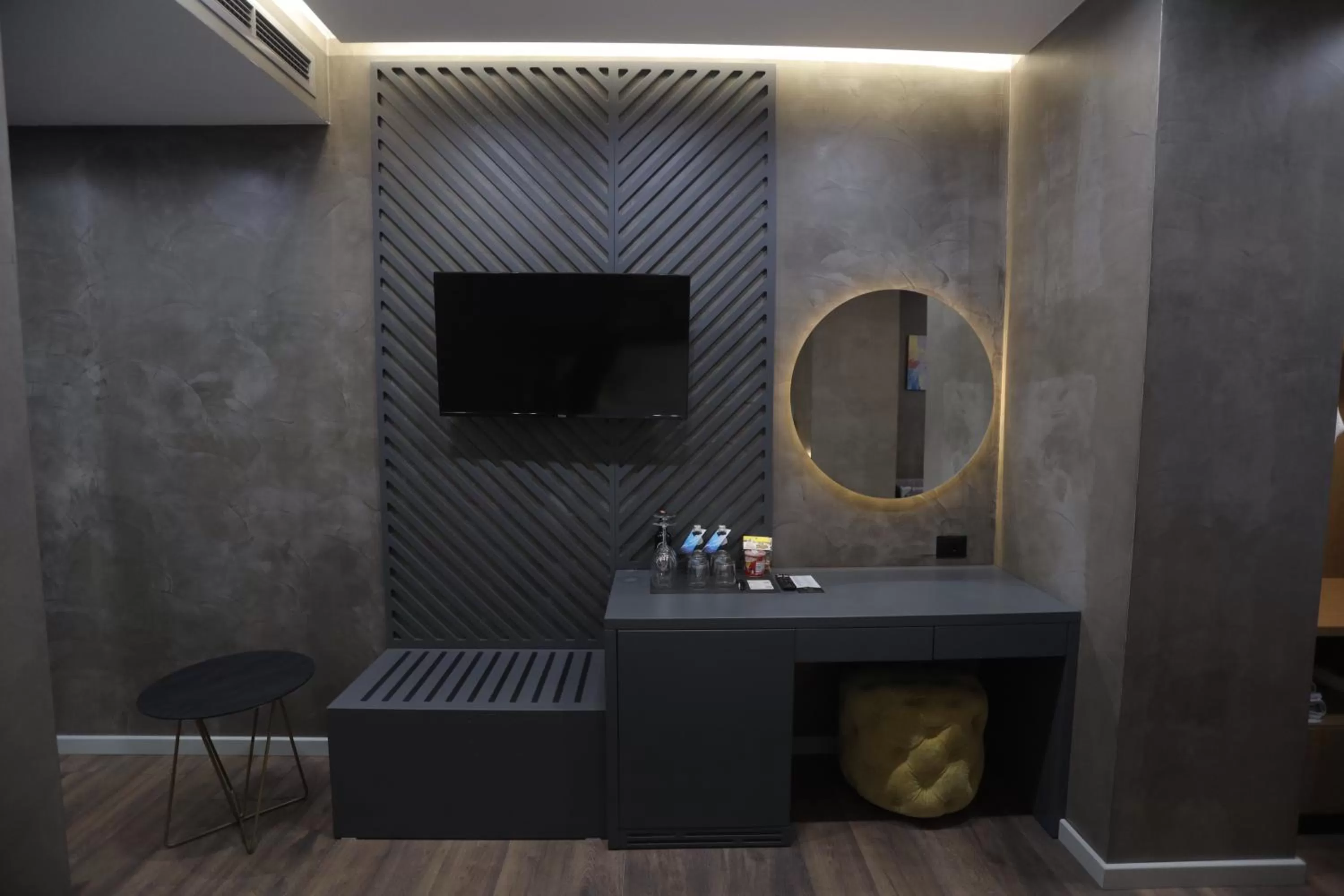 TV and multimedia in AP Hotel Boutique