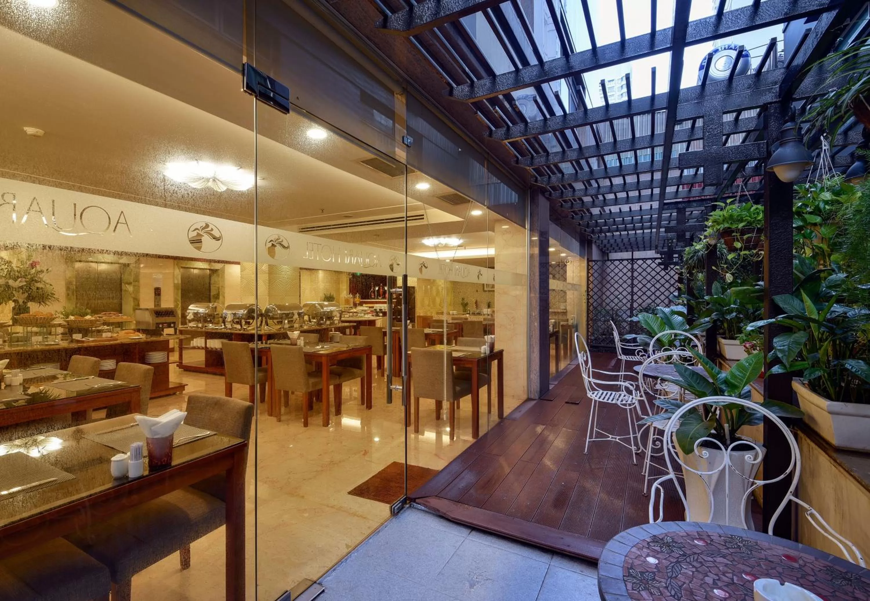 Patio in Aquari Hotel