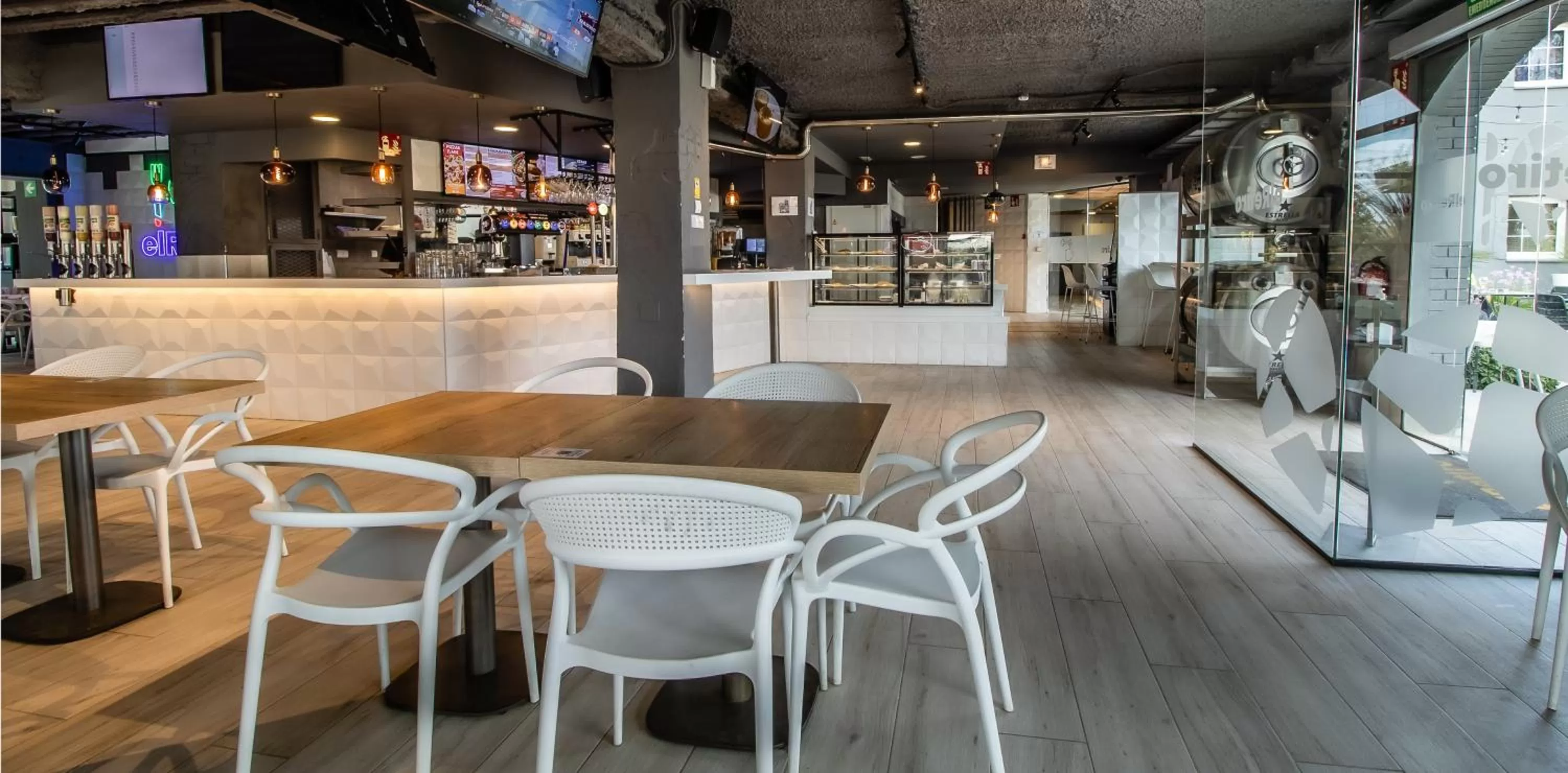 Restaurant/places to eat in Hotelet elRetiro