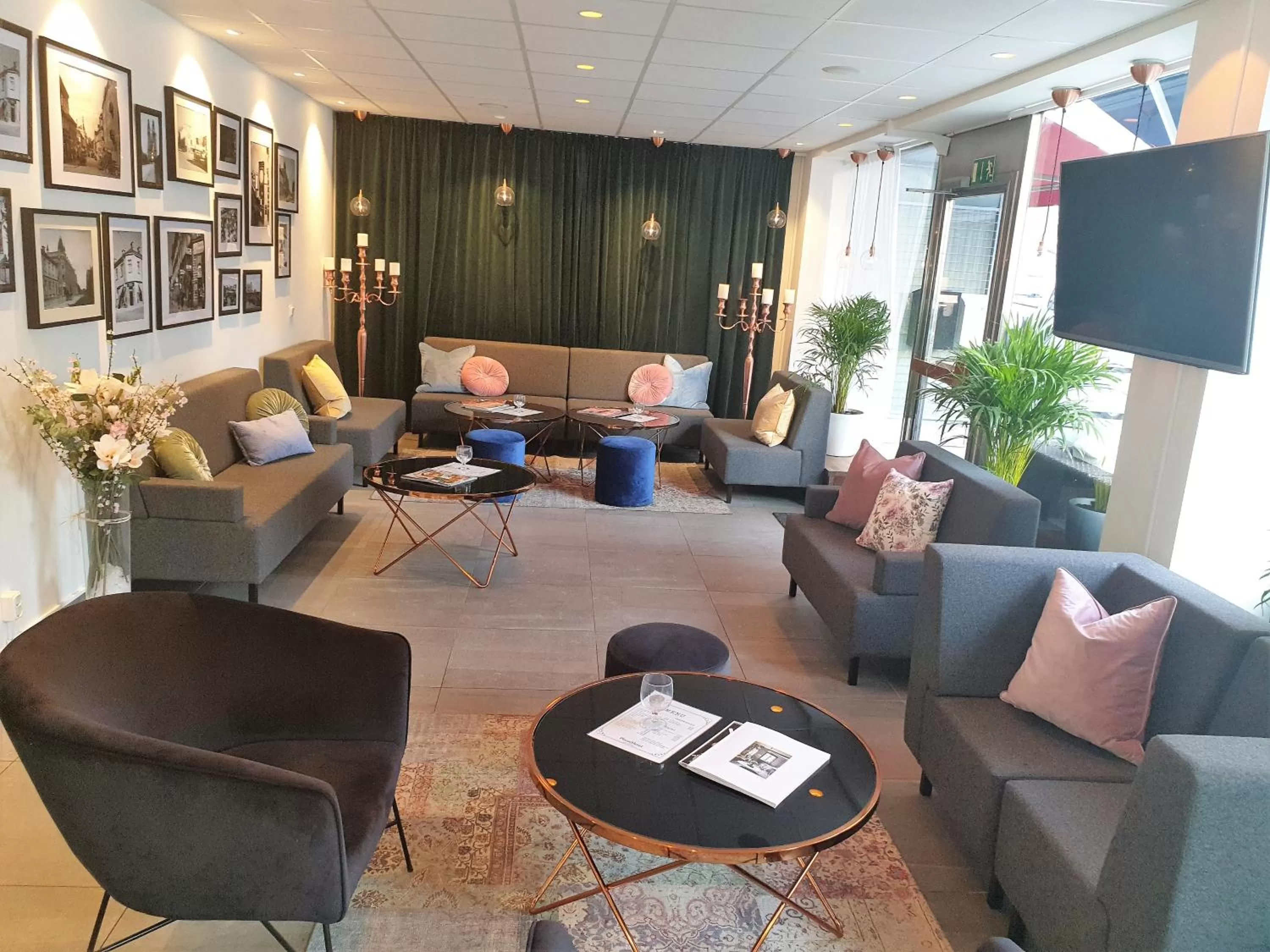 Lobby or reception in Best Western Plaza Hotel