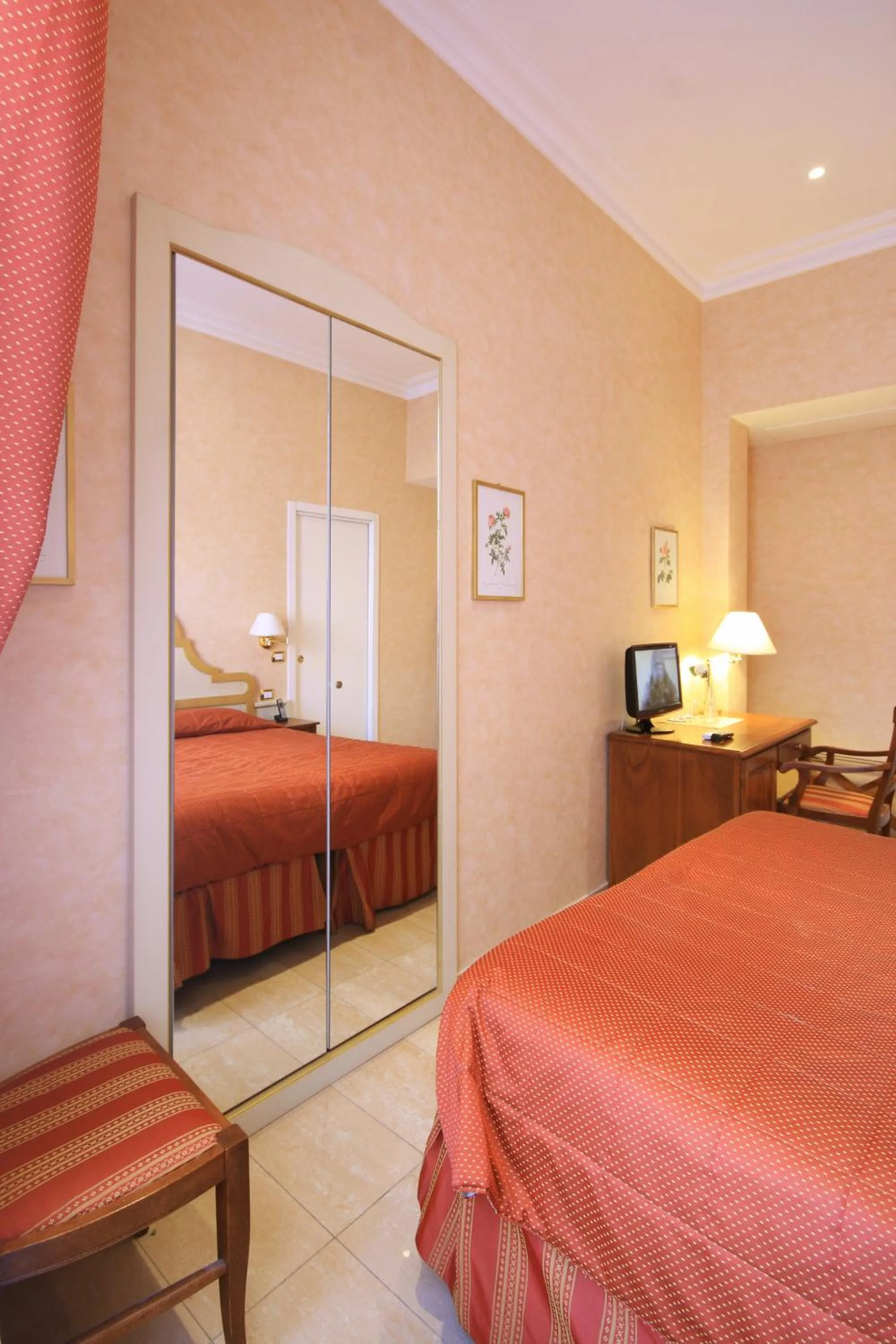 Bedroom, Bed in Roman Terrace