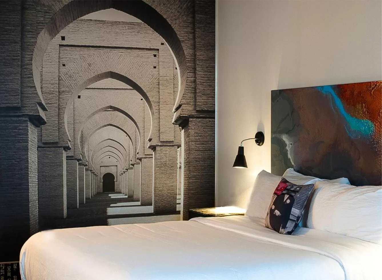 Bed in Lorenzo Hotel Dallas, Tapestry Collection by Hilton