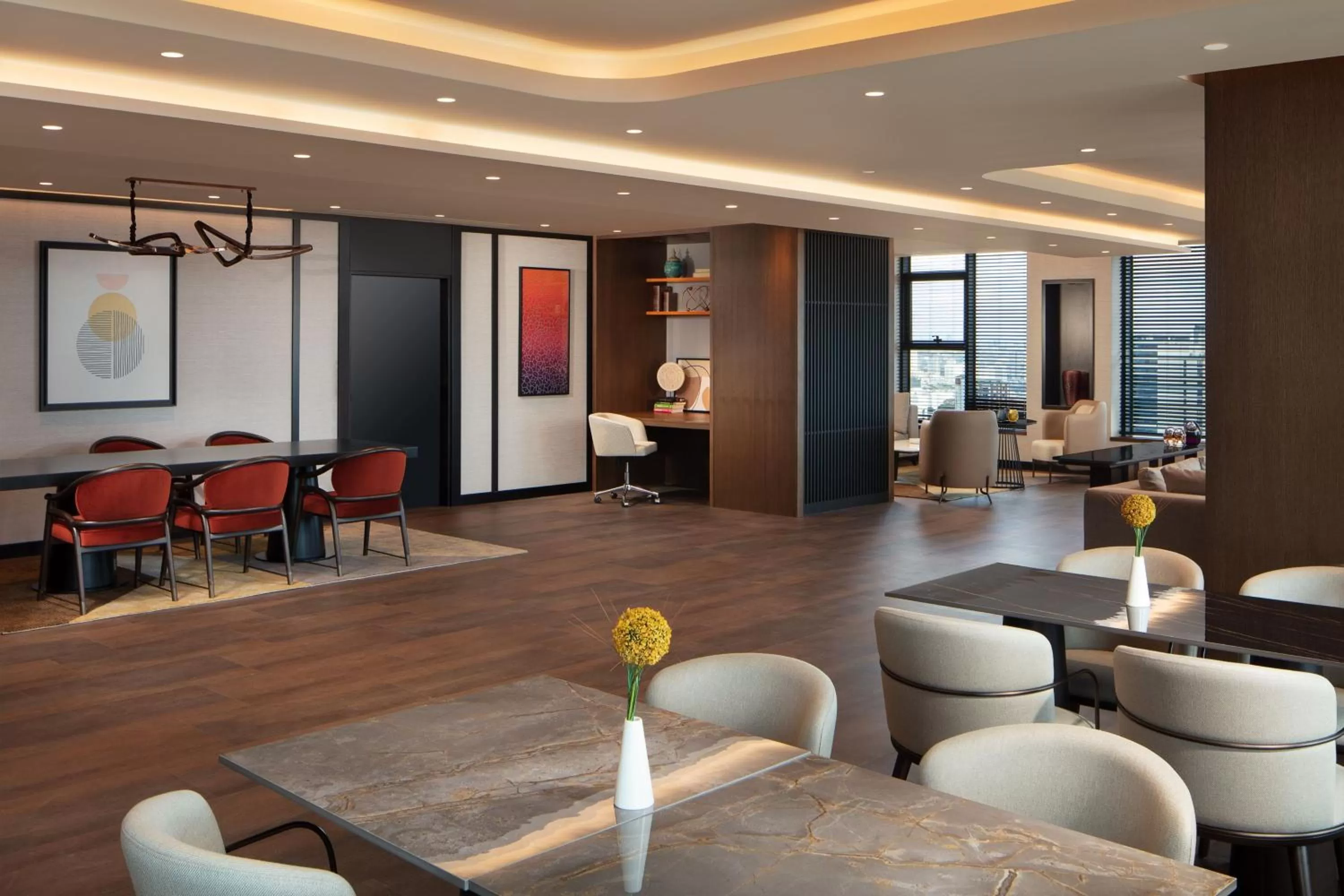 Lounge or bar in Sheraton Istanbul Esenyurt