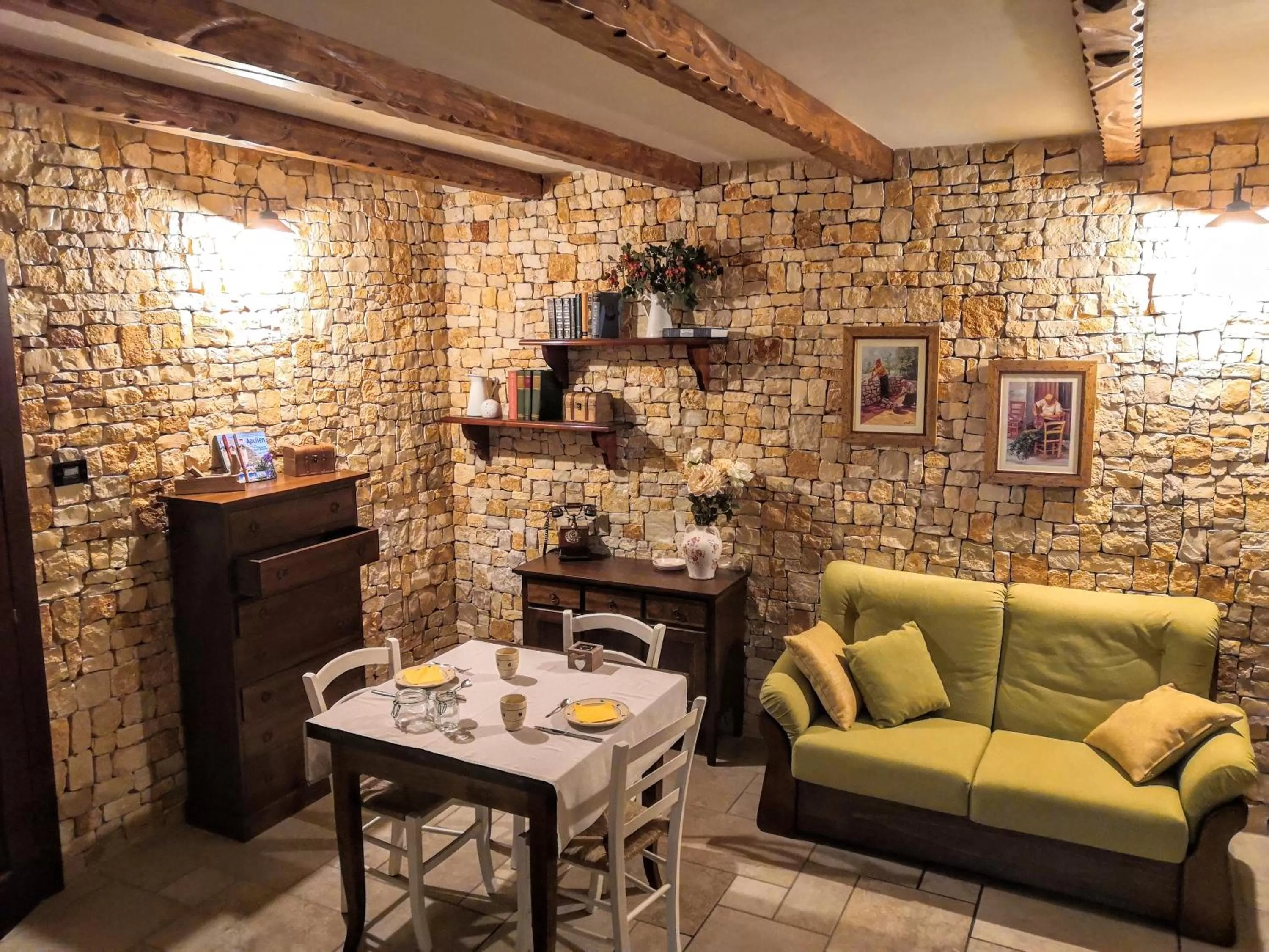 Breakfast in BORGO LUNA b&b