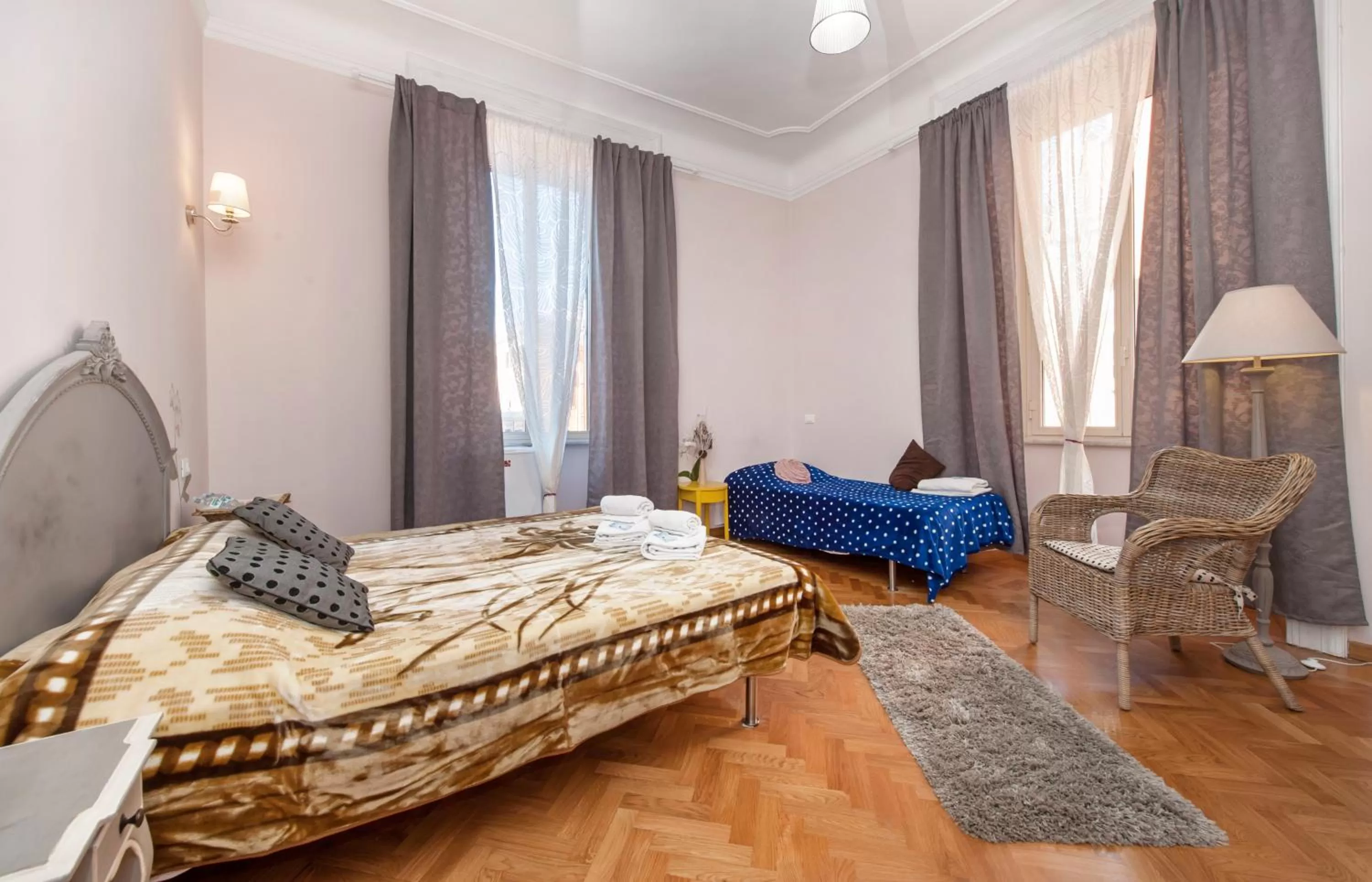 Decorative detail, Bed in Sesto Suites Central