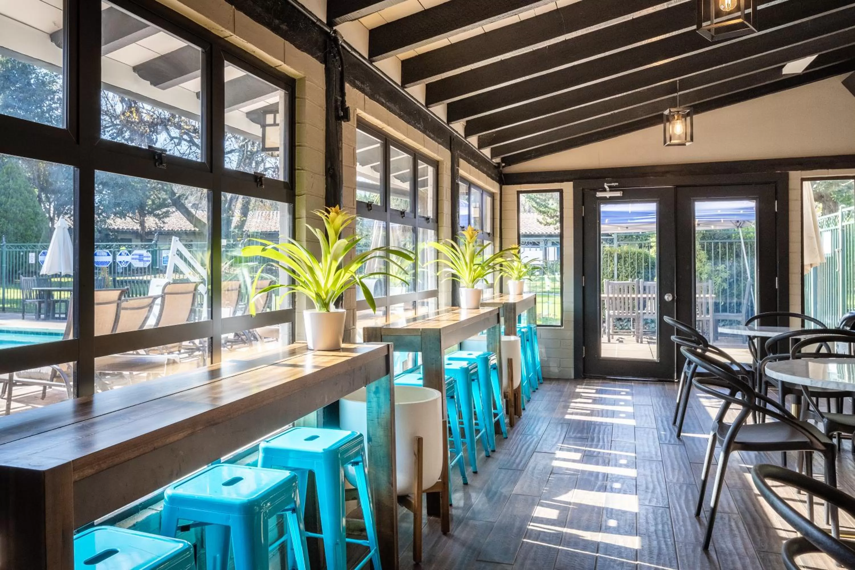 Restaurant/places to eat in Inn Marin and Suites, an Ascend Collection Hotel