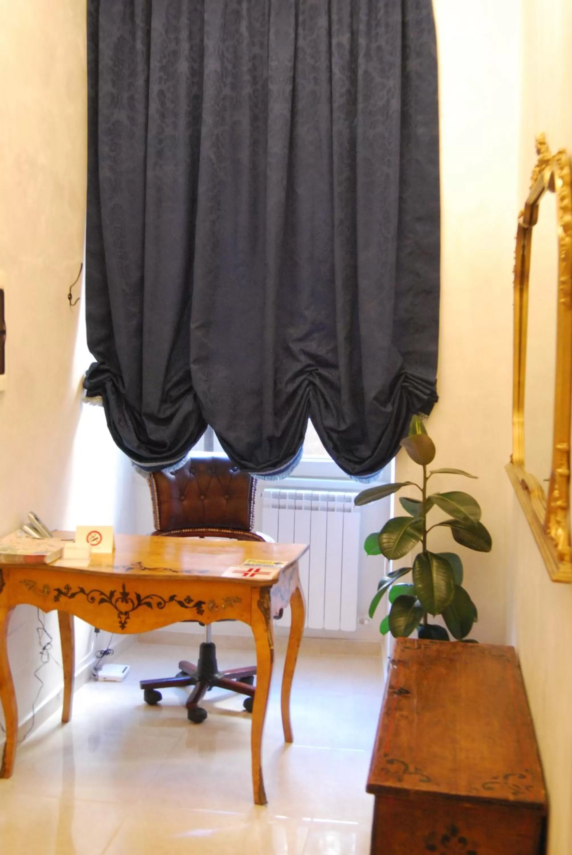 Lobby or reception in B&B Roma Royal Residence