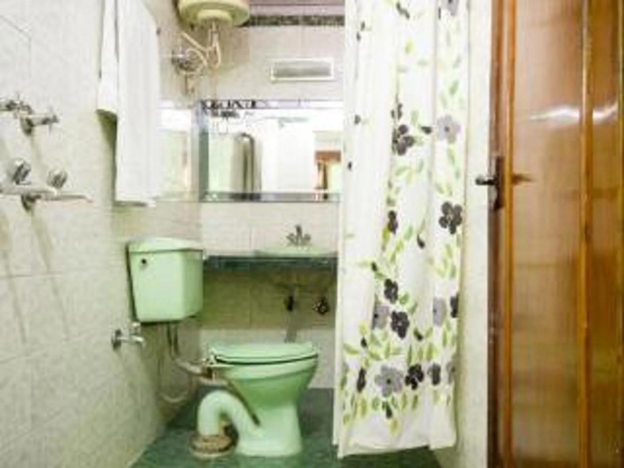 Bathroom in Hotel Woodland Deluxe