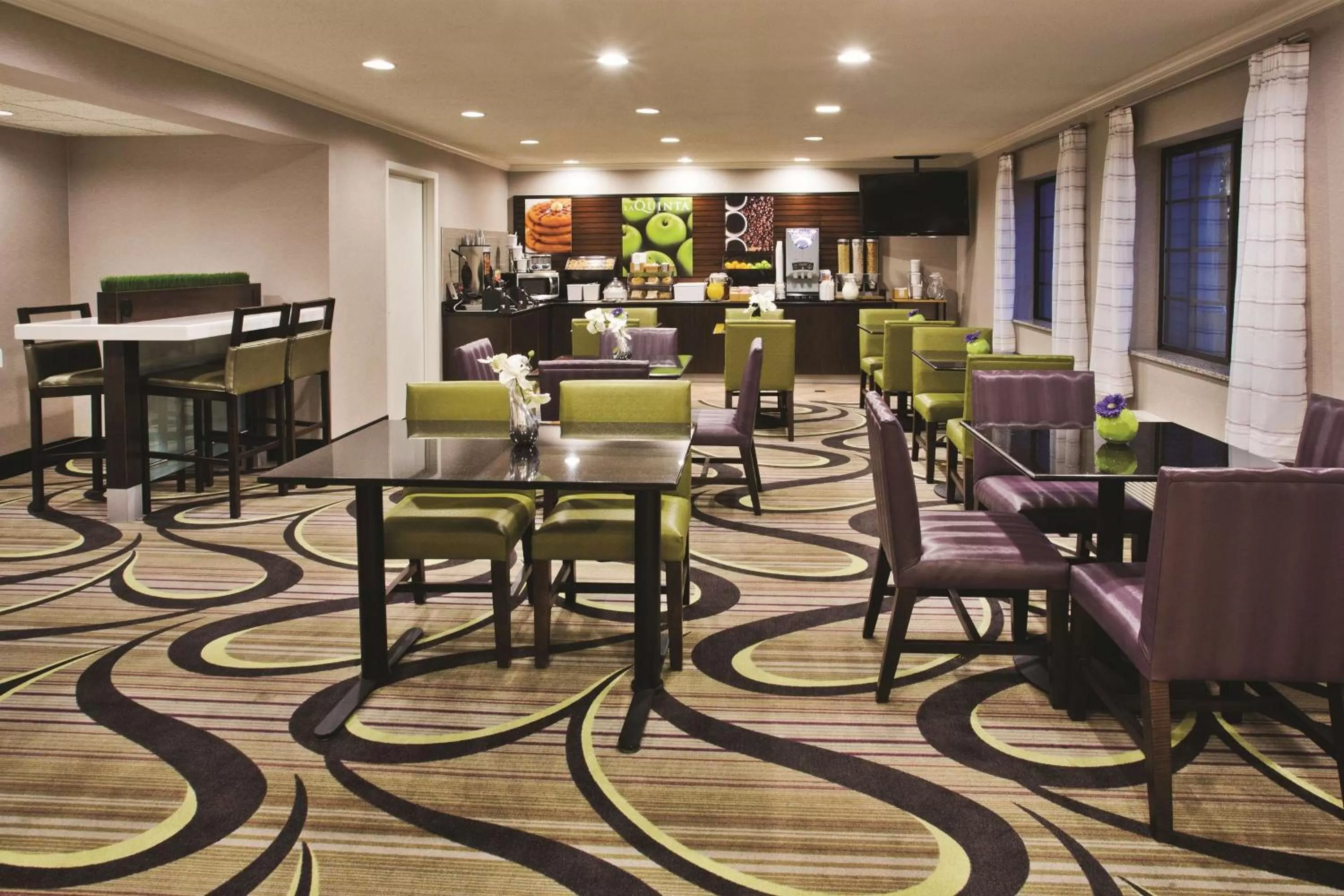 Restaurant/places to eat in La Quinta by Wyndham Milwaukee Delafield