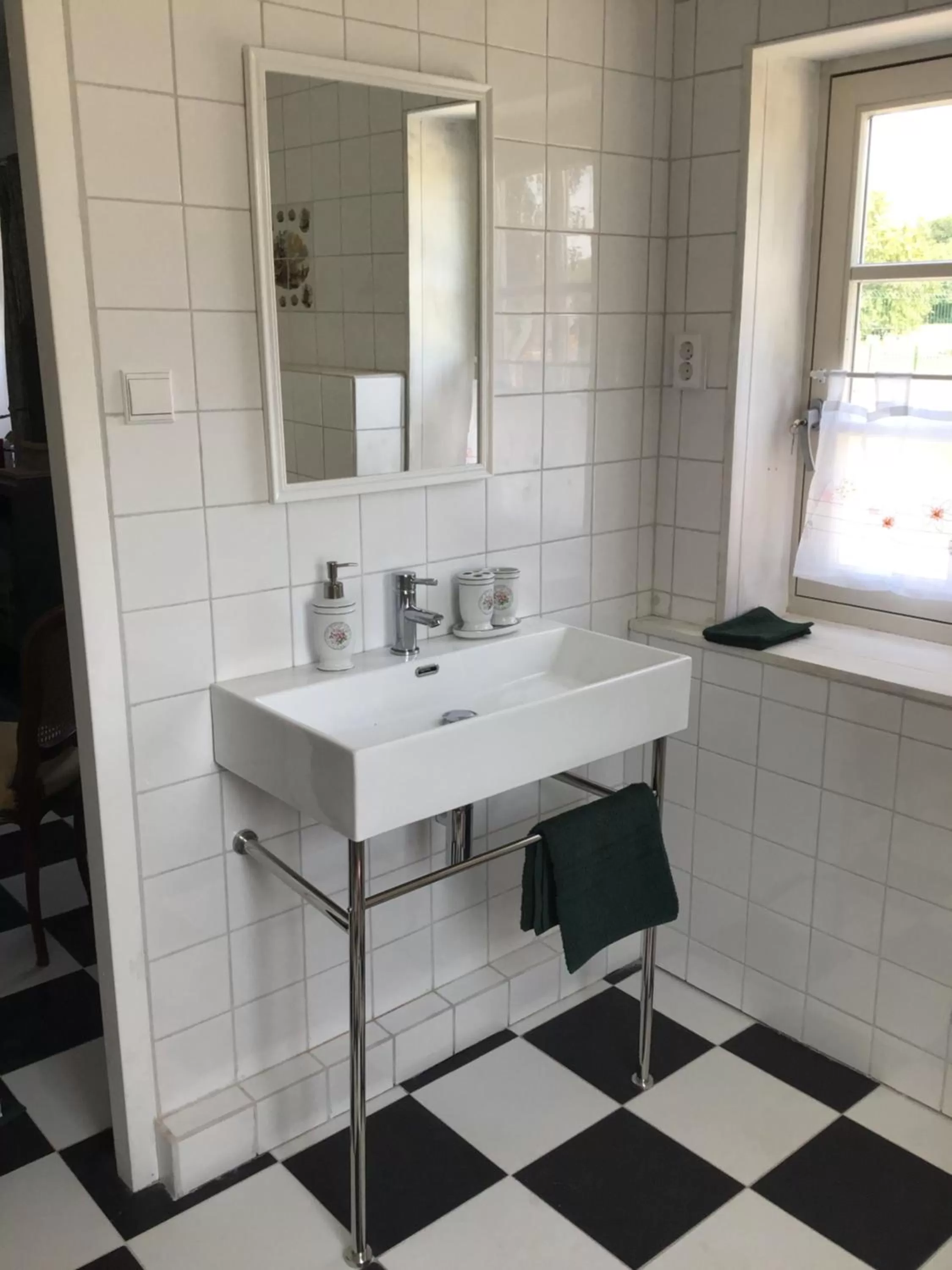 Bathroom in Nergena Zimmer Frei