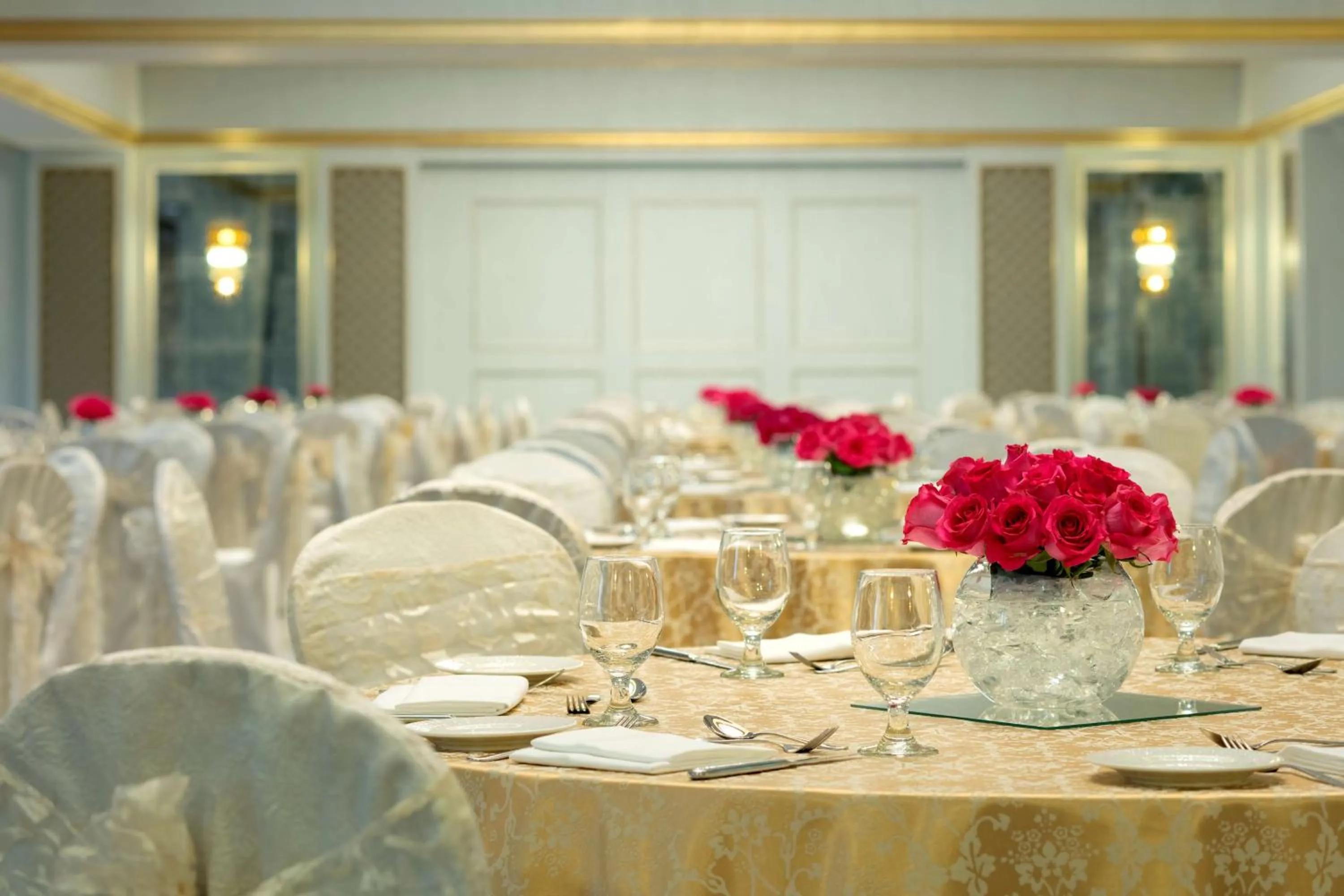 On site in Radisson Blu Hotel, Dubai Deira Creek