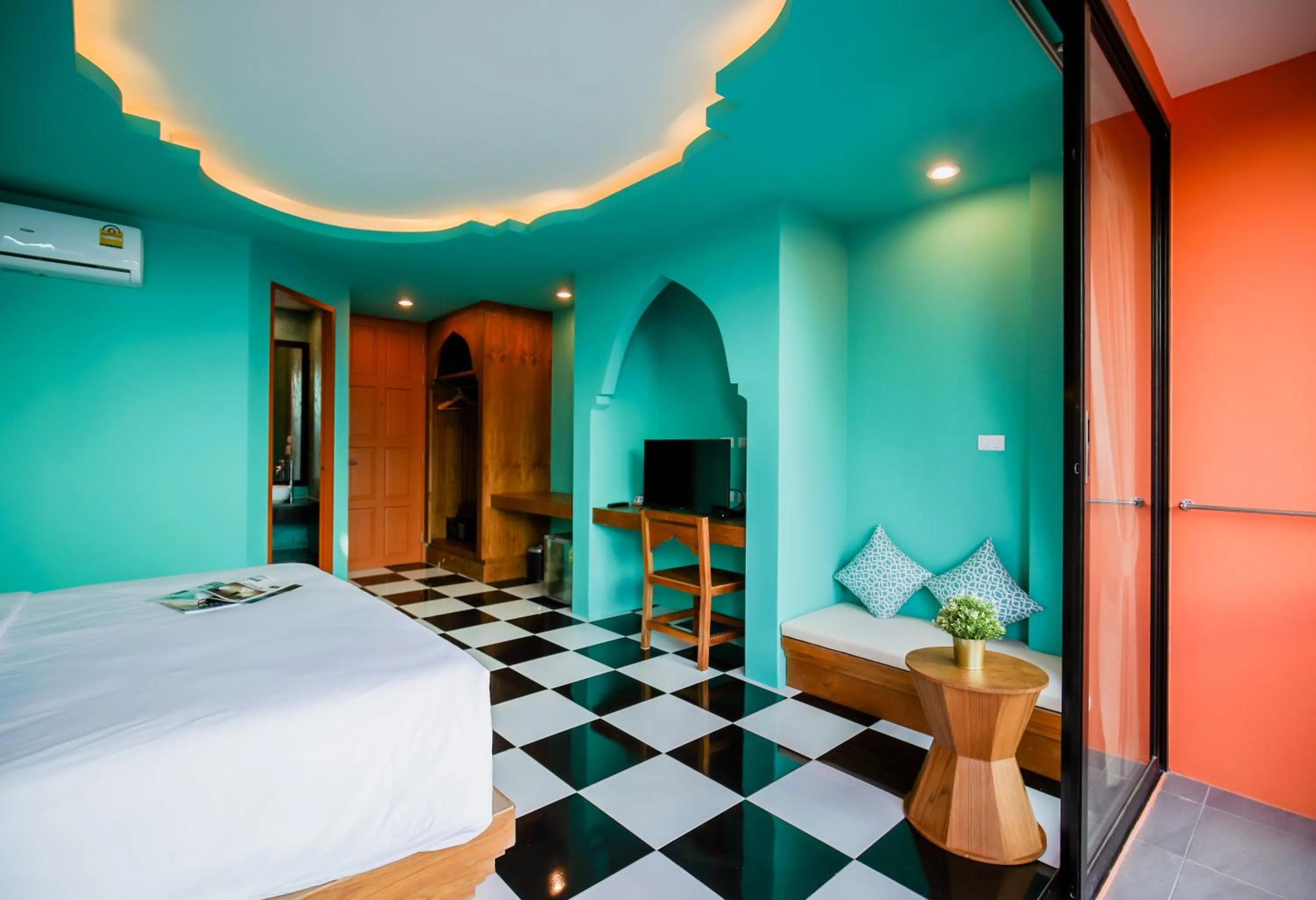 Bedroom, Bed in Khaleej Mass Hotel Patong