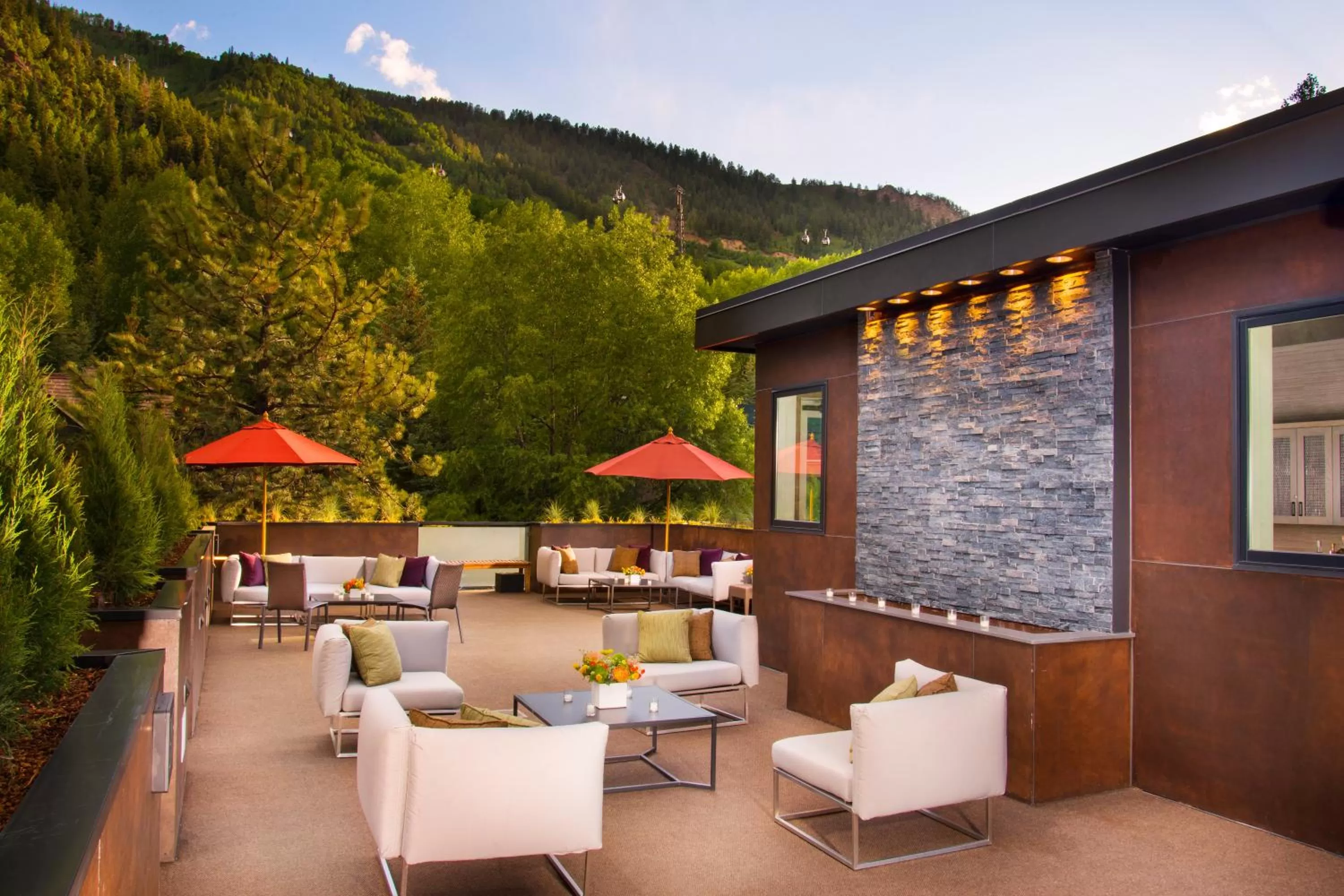 Restaurant/places to eat in The Gant