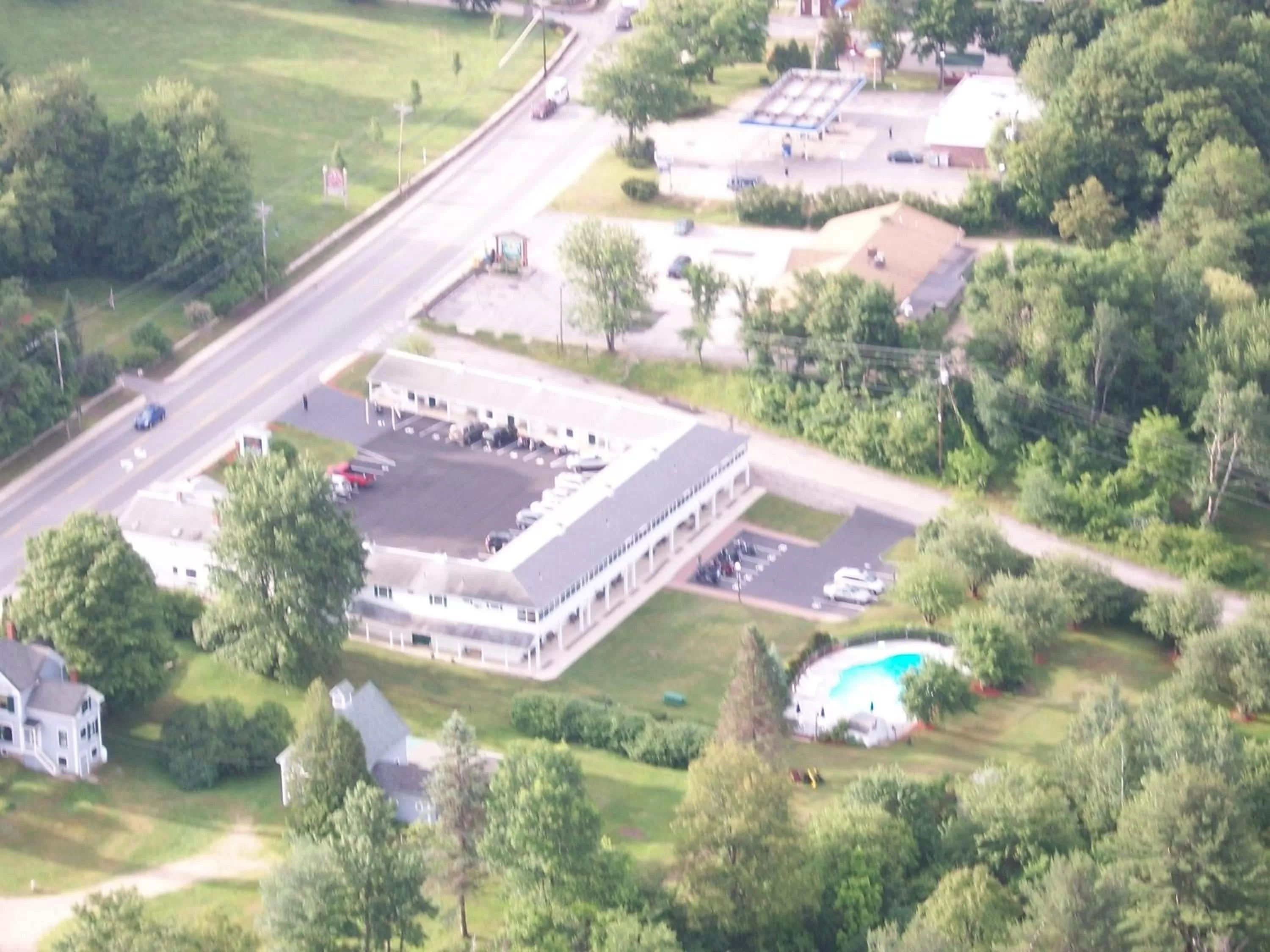 Bird's eye view in Briarcliff Motel