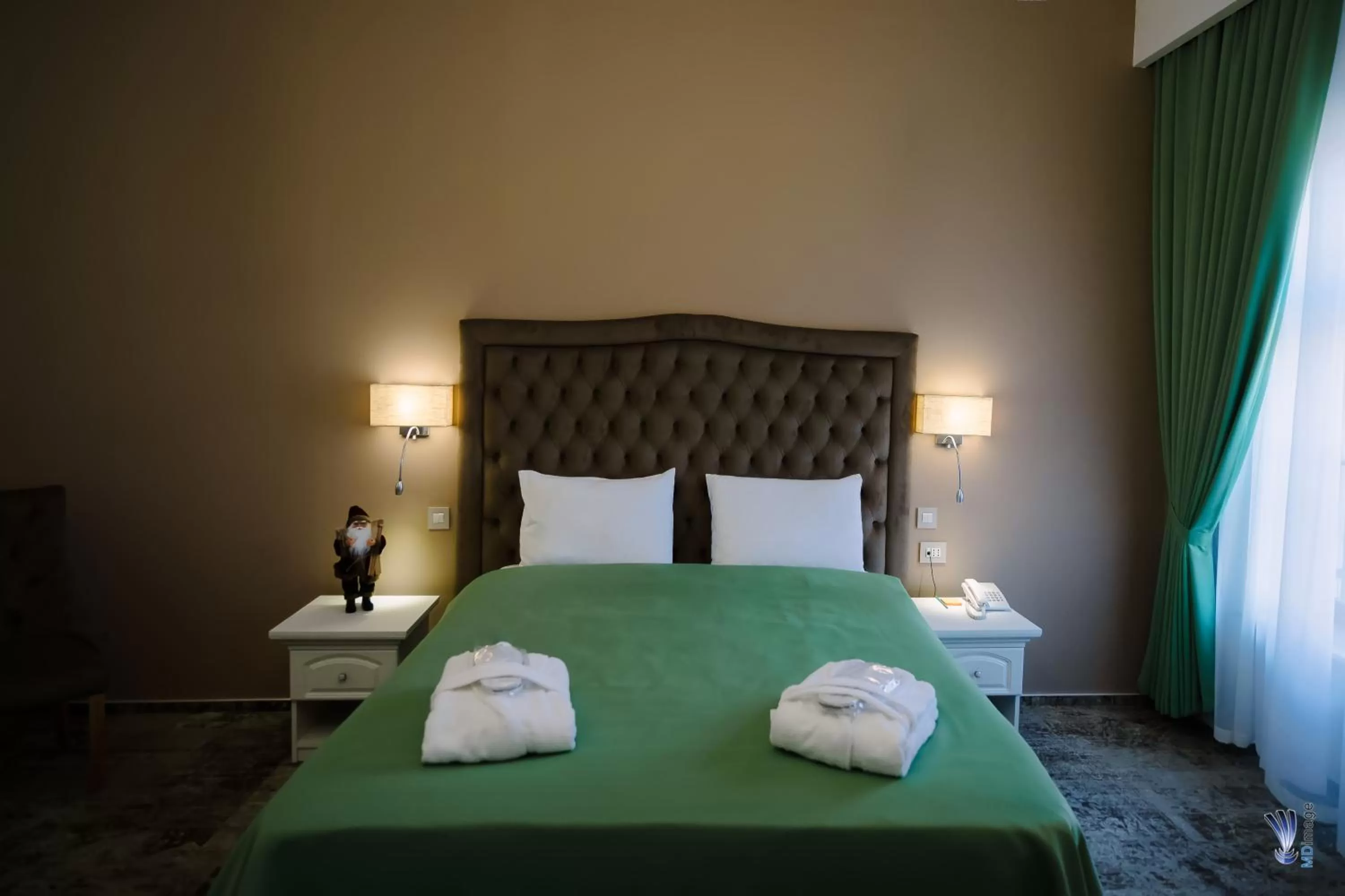 Photo of the whole room, Bed in Hotel La Belle Epoque