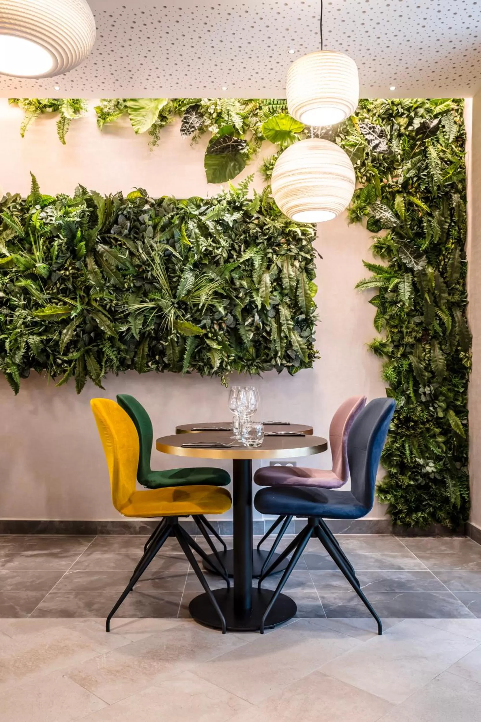 Restaurant/places to eat in voco Strasbourg Centre - The Garden by IHG