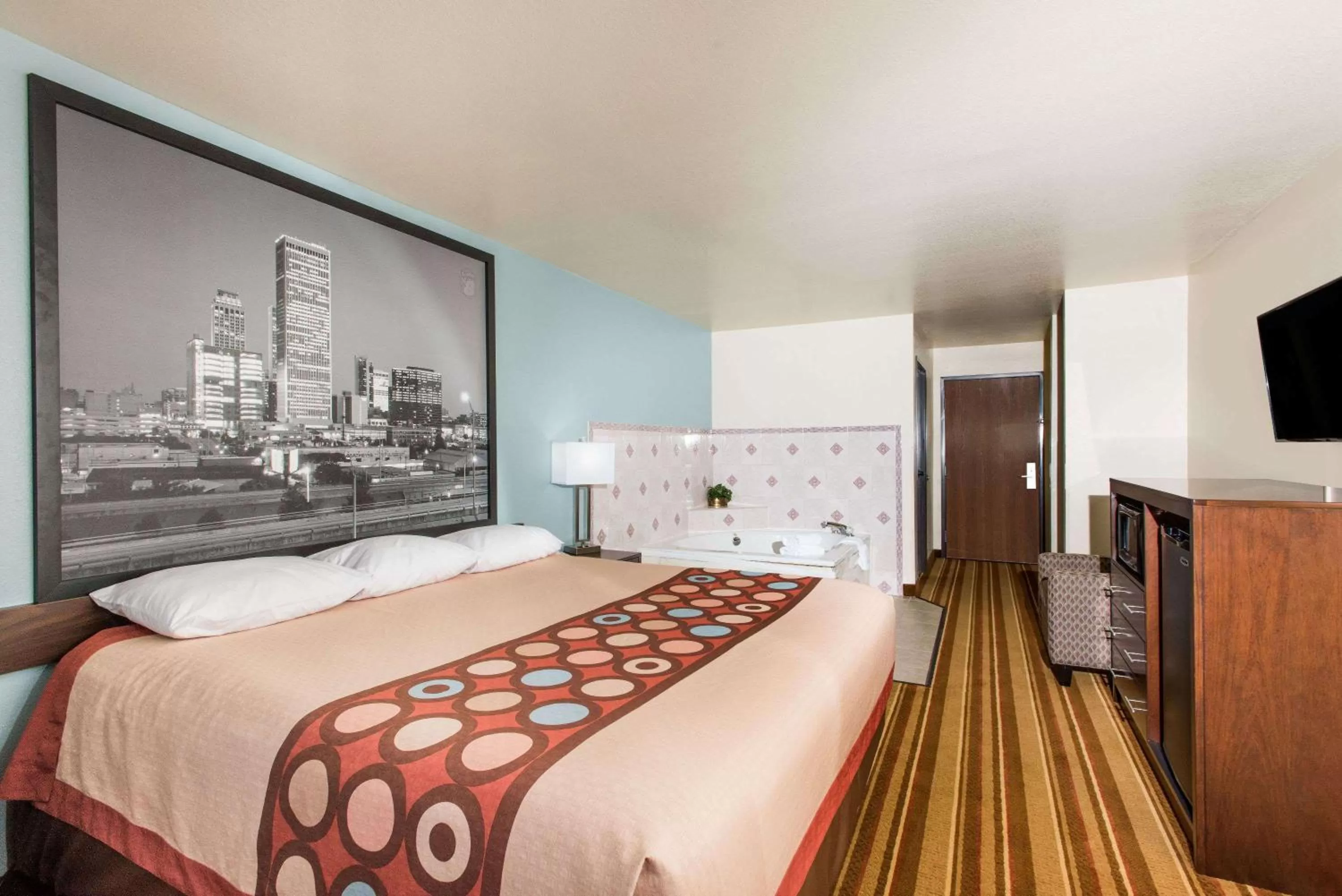 Photo of the whole room, Bed in Super 8 by Wyndham Claremore OK