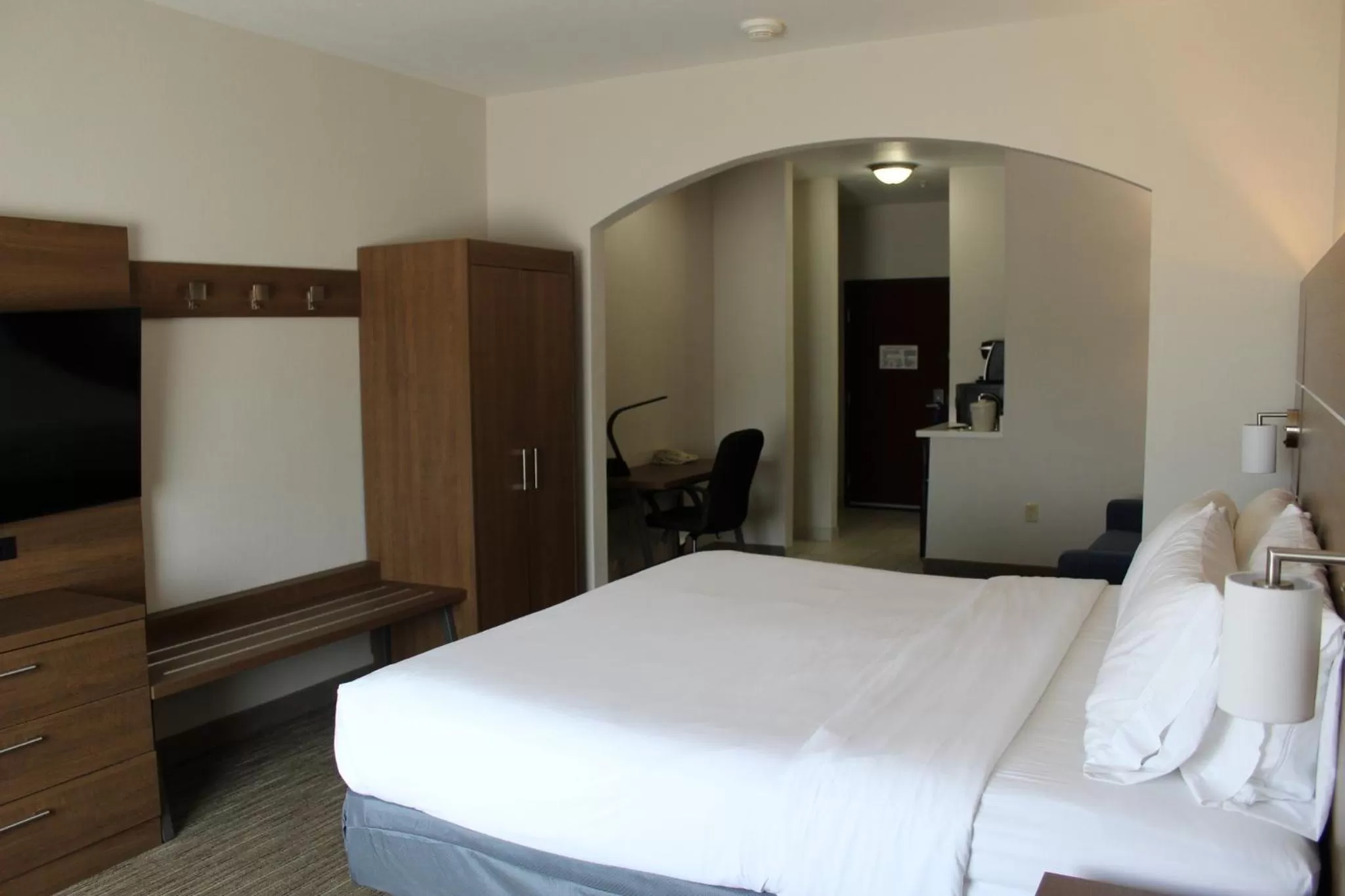 Bedroom, Bed in Holiday Inn Express Ponca City by IHG
