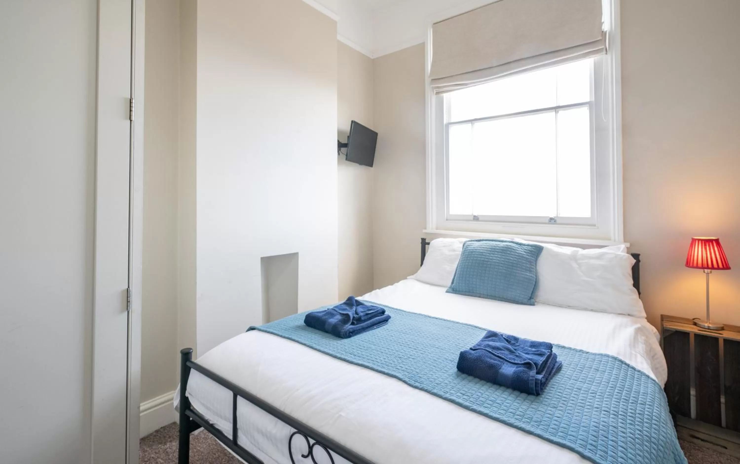 Bed in The Veteran Hotel & Bar