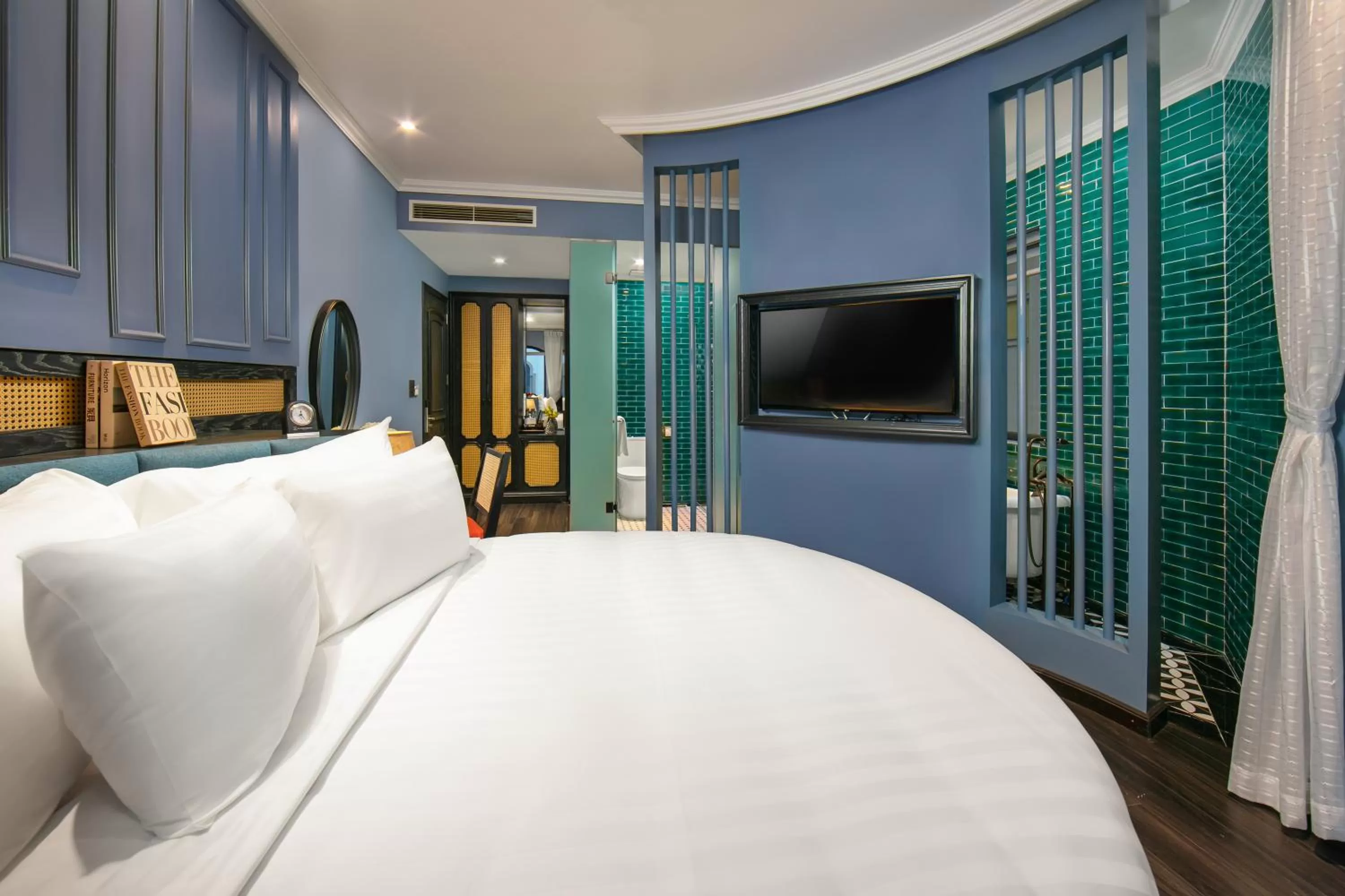 Bedroom, Bed in The Secret HaLong