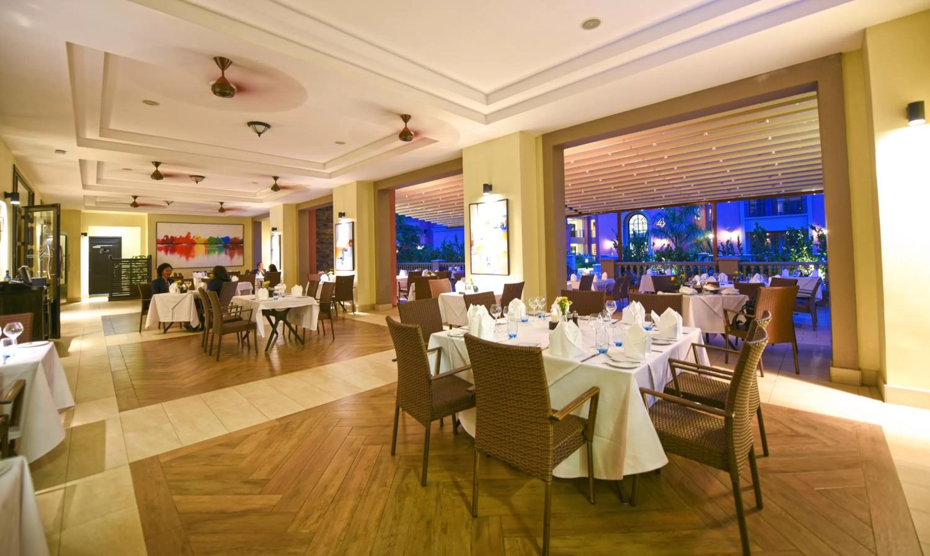 Food and drinks in Mestil Hotel & Residences