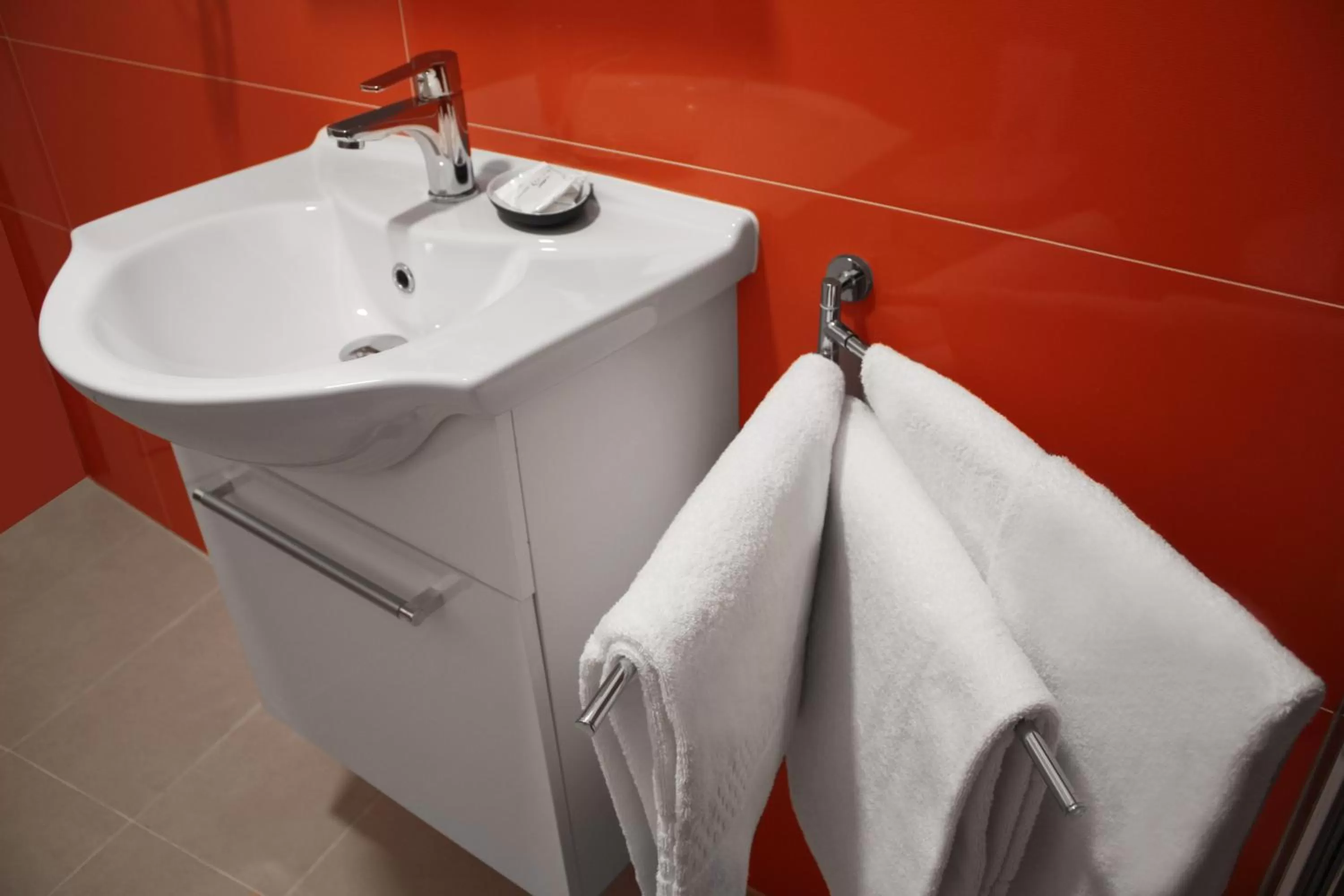 Bathroom in Roma Resort Colosseum