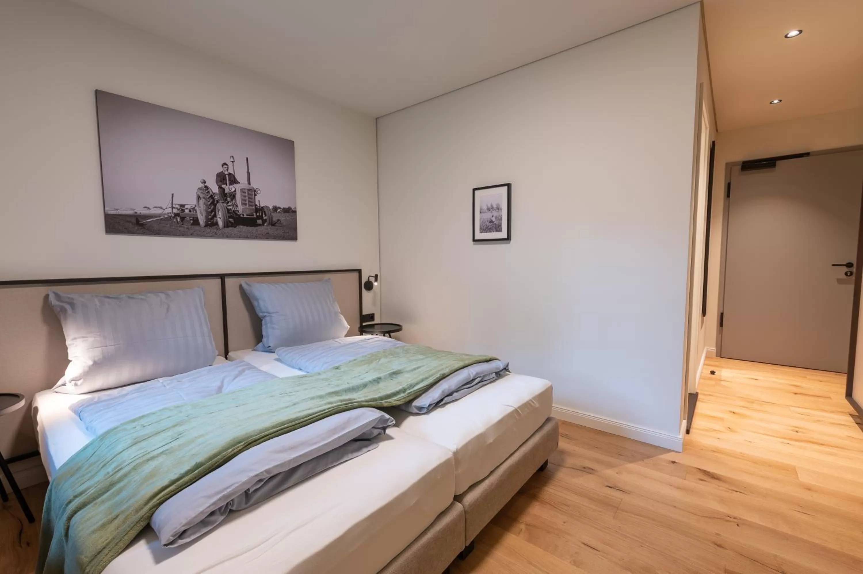 Bed in LANDHOTEL ALTE ZOLLSTATION- Historical Building