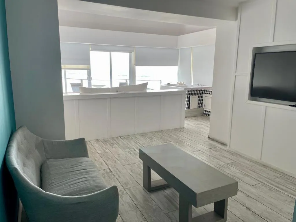 TV and multimedia in Castillos Del Mar