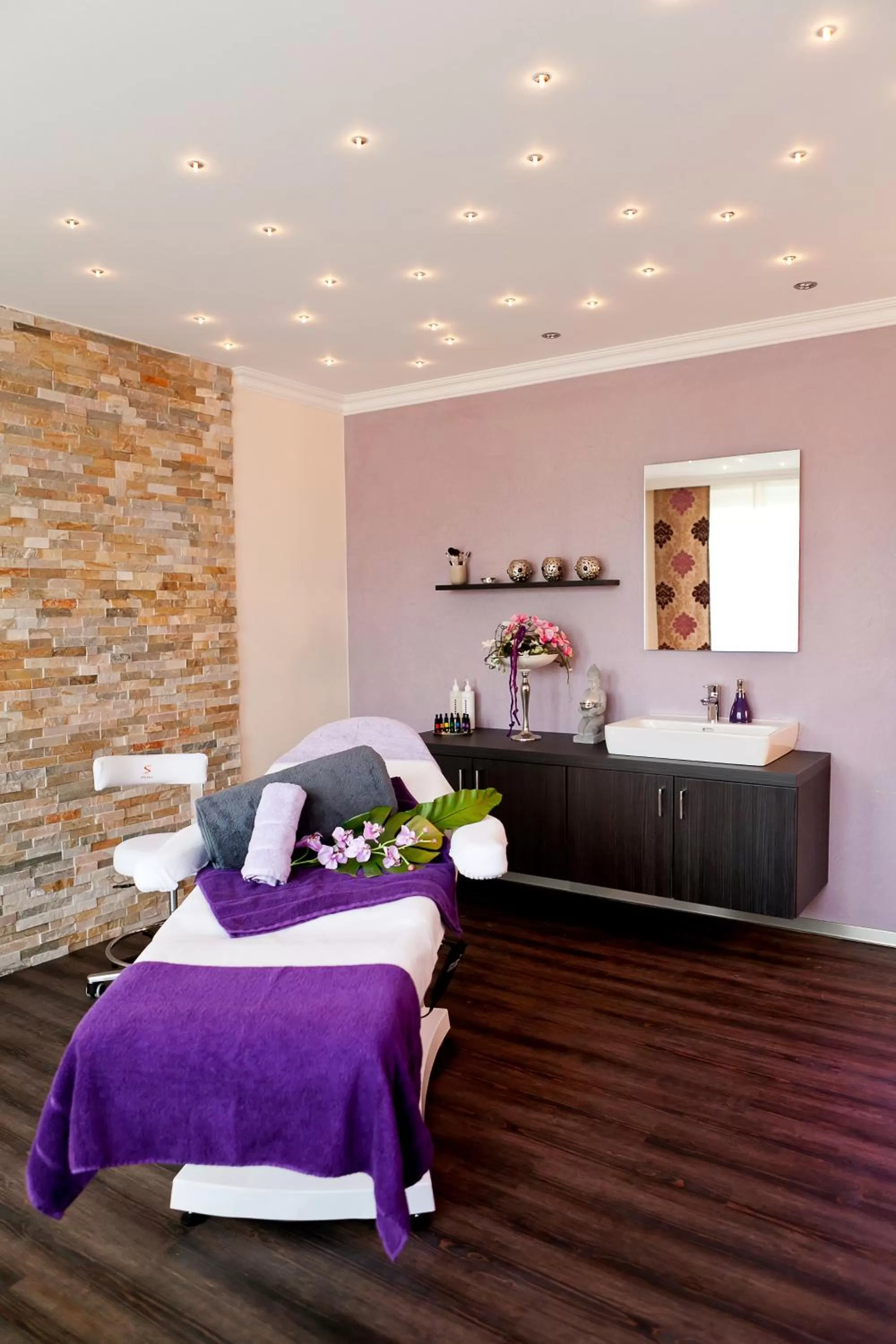 Massage, Bed in Thermalhotel Gass