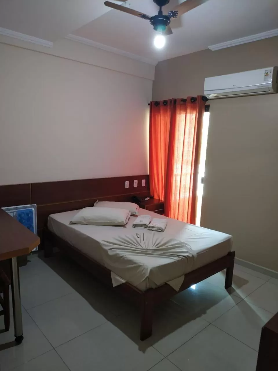 Bed in Hollywood Palace Hotel