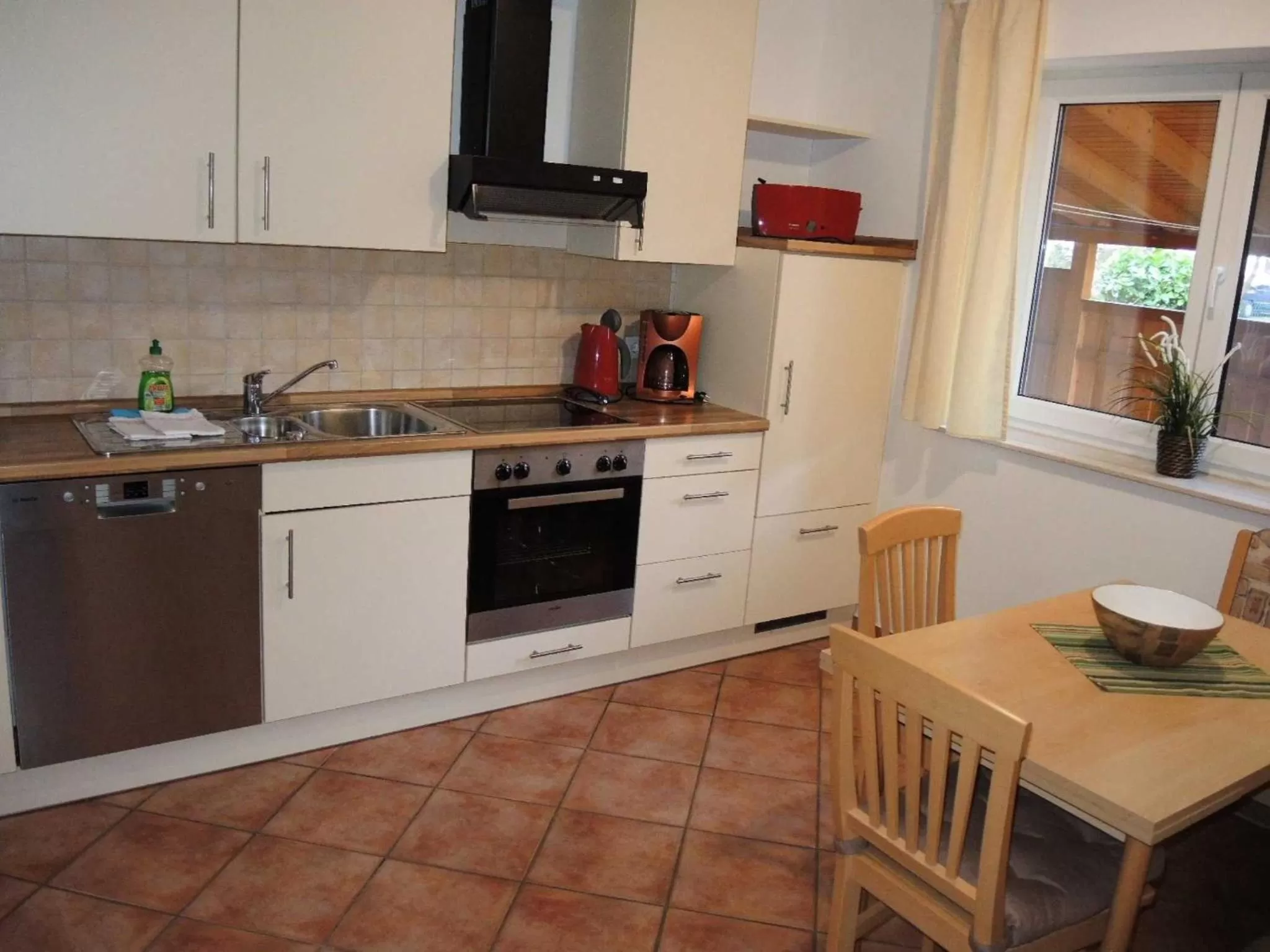 Communal kitchen in Usedom Bike Hotel & Suites