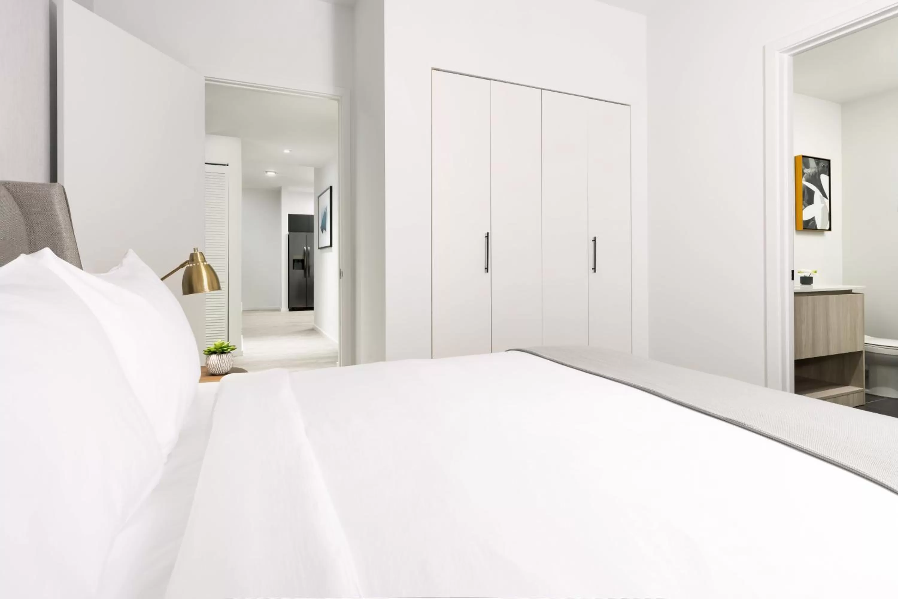 Bed in The Elser Hotel Miami - An All-Suite Hotel