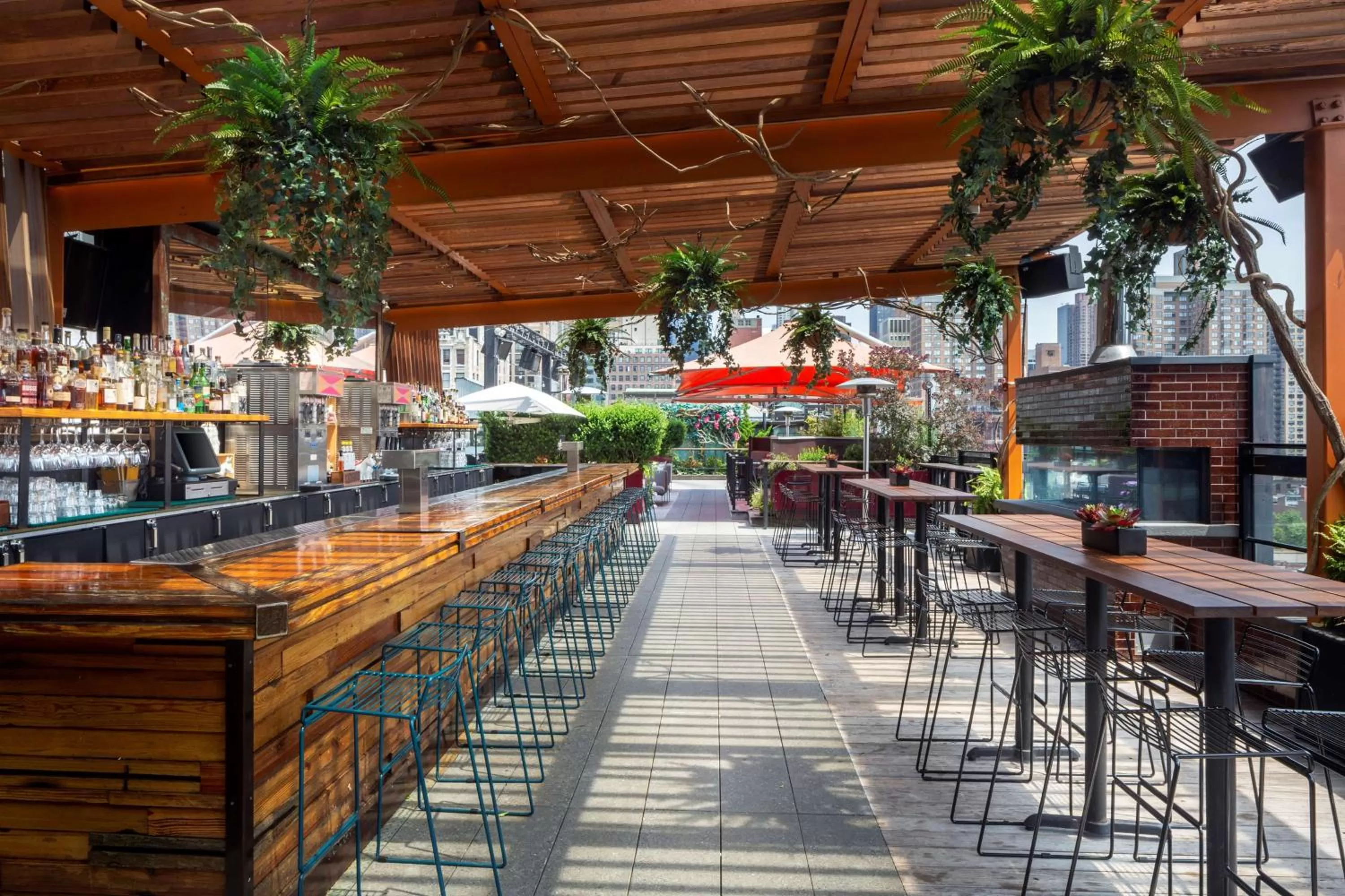 Lounge or bar in Park South Hotel, part of JdV by Hyatt