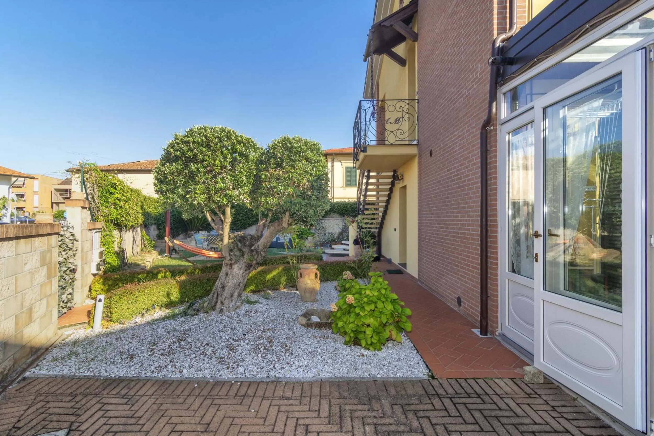 Garden view in Il Dolce Sospiro