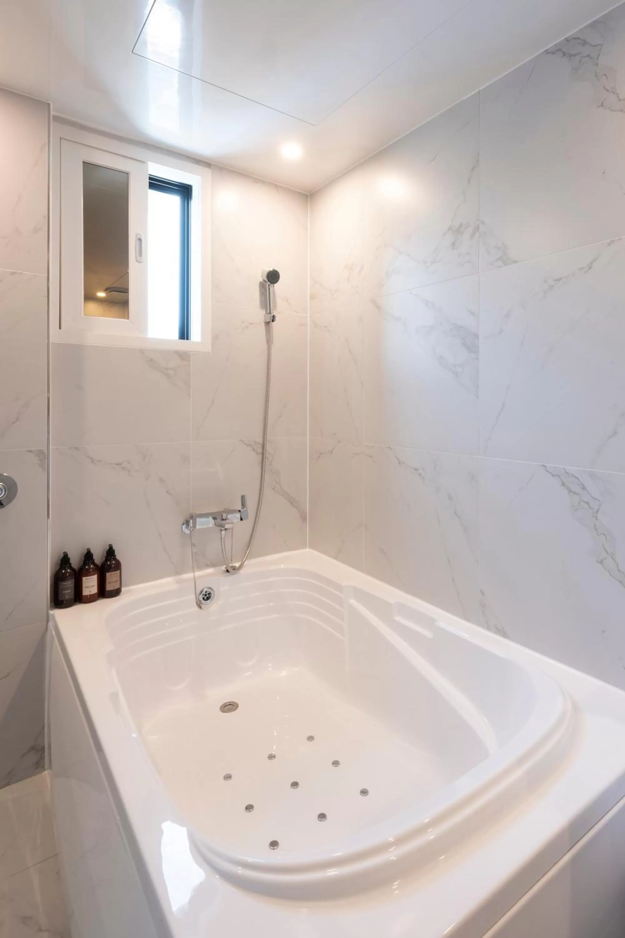 Seomyeon Brown-dot hotel Gold